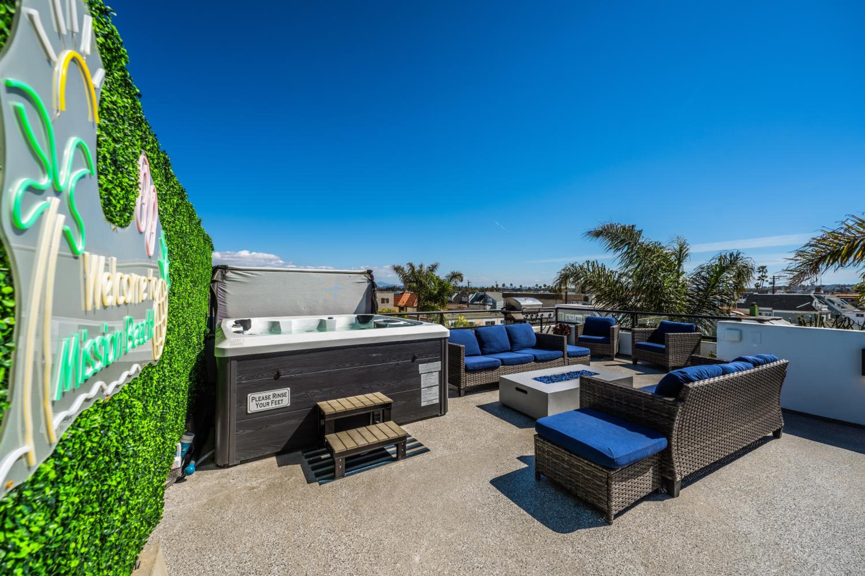 Ocean & Bay Panorama 4 Levels Rooftop with Hot Tub view 4