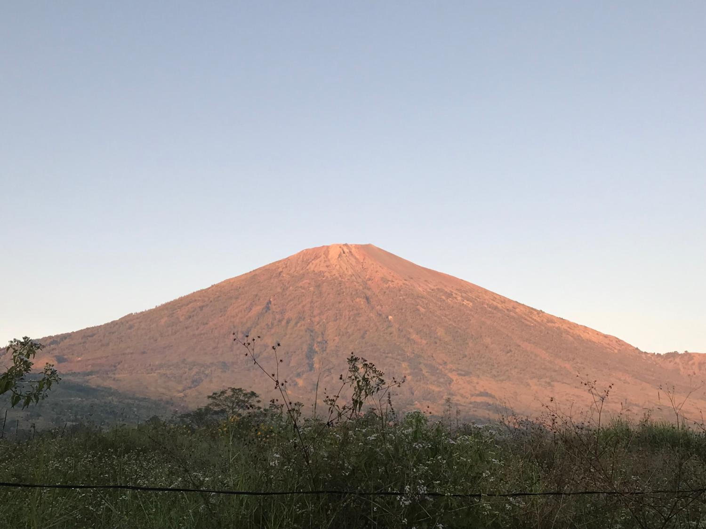 Rinjani Eger Bungalow view 3