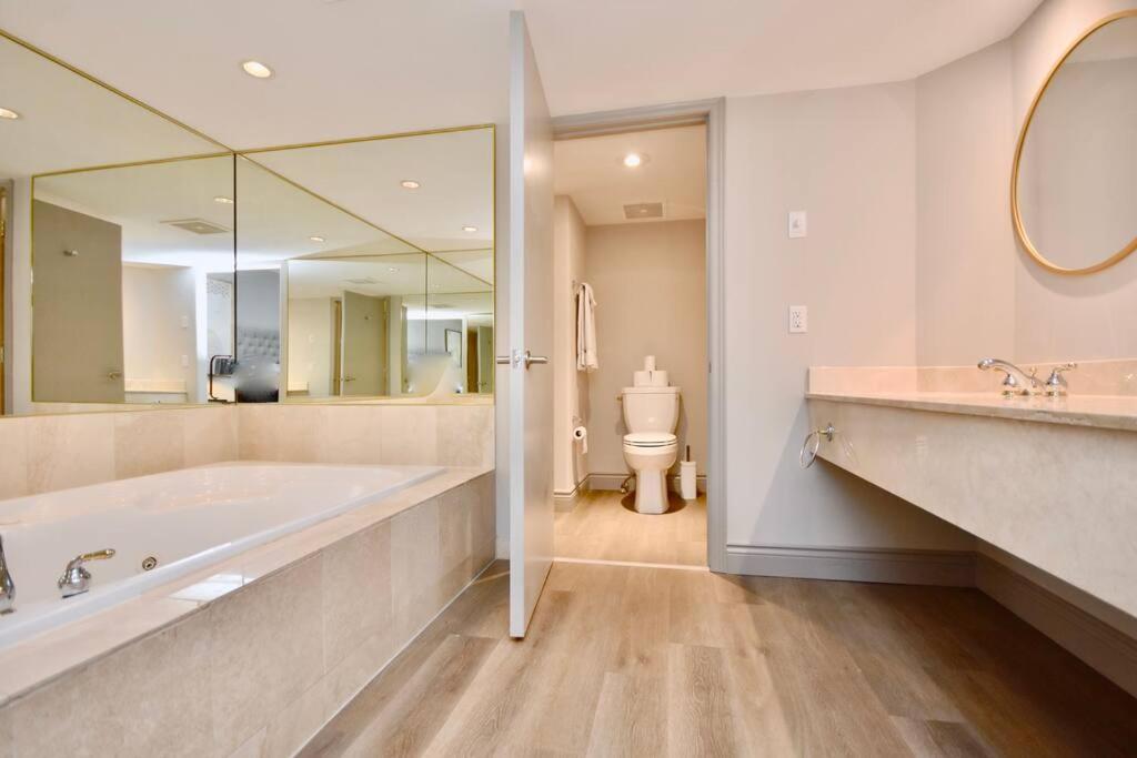 Luxury Suite, Jacuzzi, Full Kitchen, Heated Pool