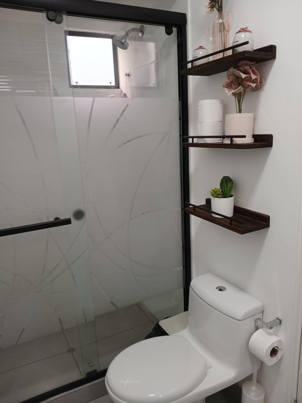 Departamento Familiar, 3 habitaciones, 4 camas, 2 TV 50', 2 Duchas, Cocina, Comedor, Estacionamiento view 4