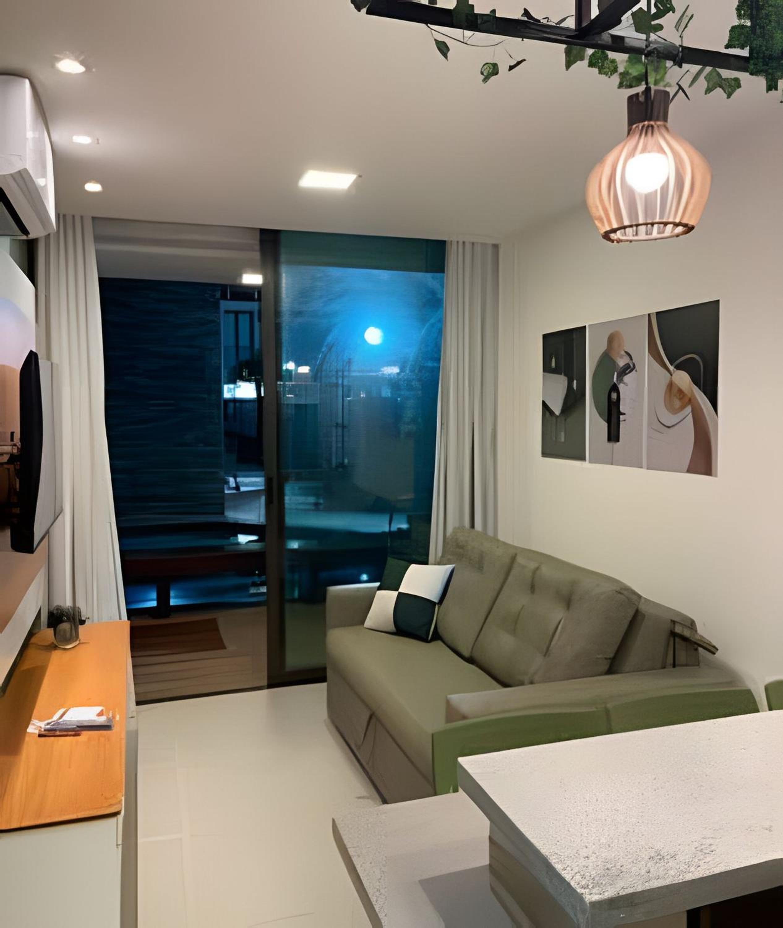 Flat térreo com piscina privativa