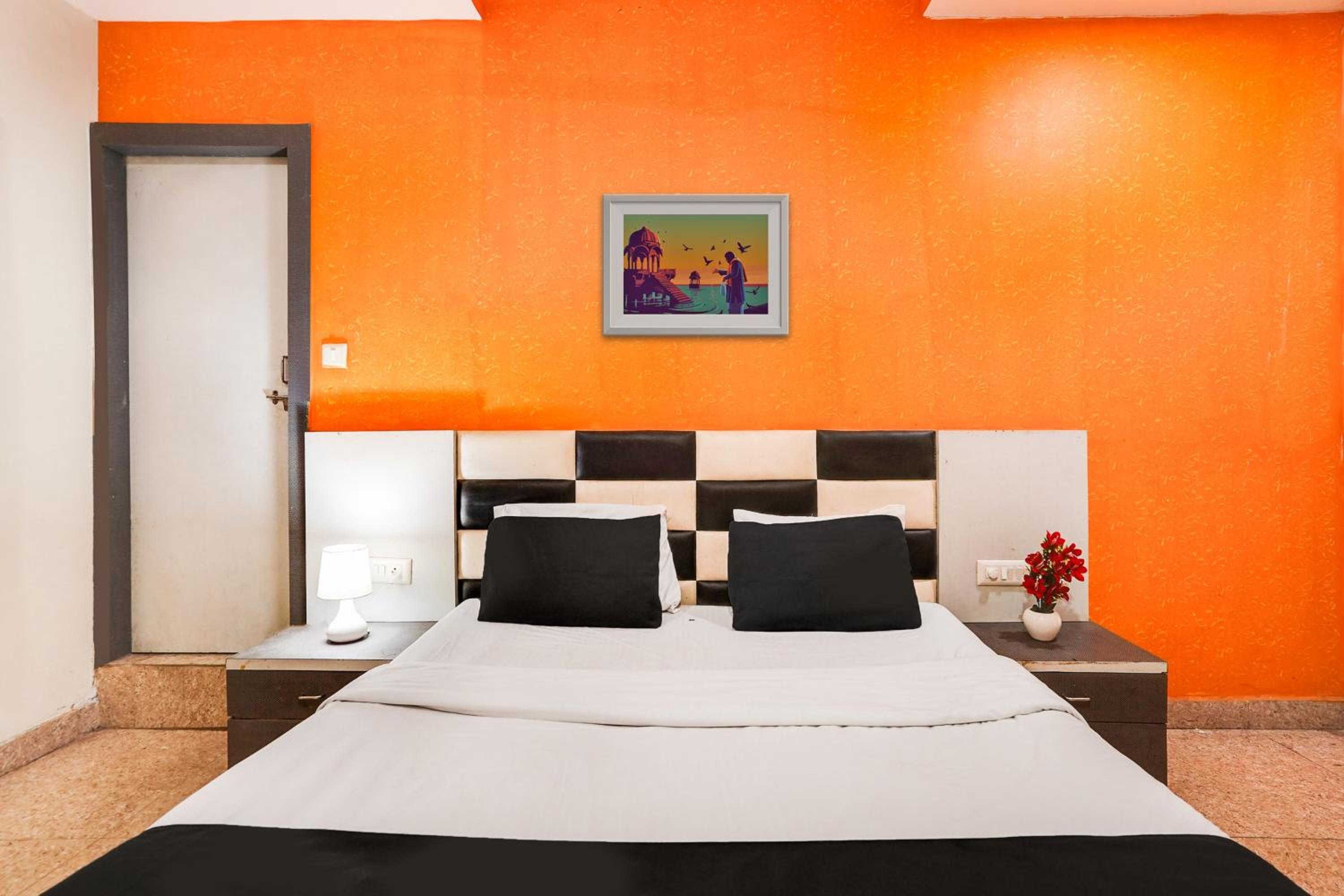 Hotel O Crystal