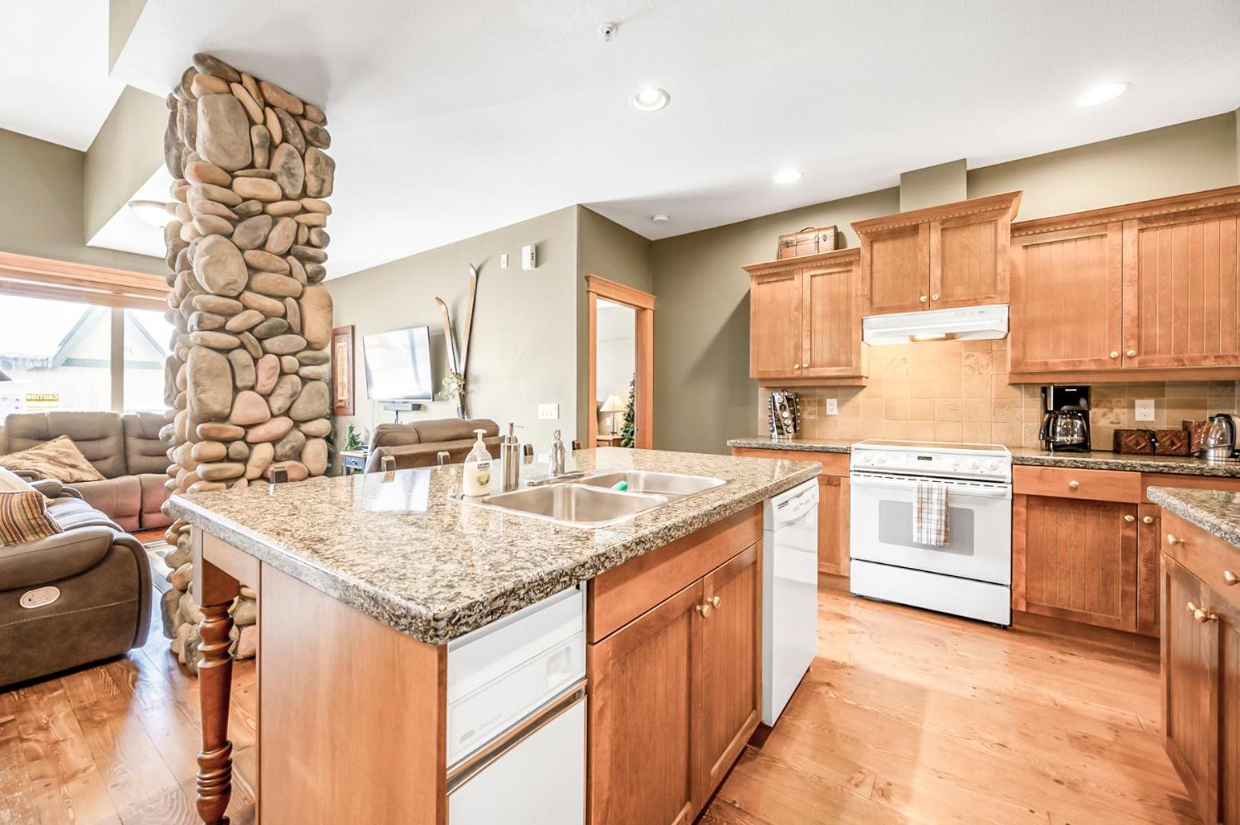 Treetops Ski Luxury Townhouse