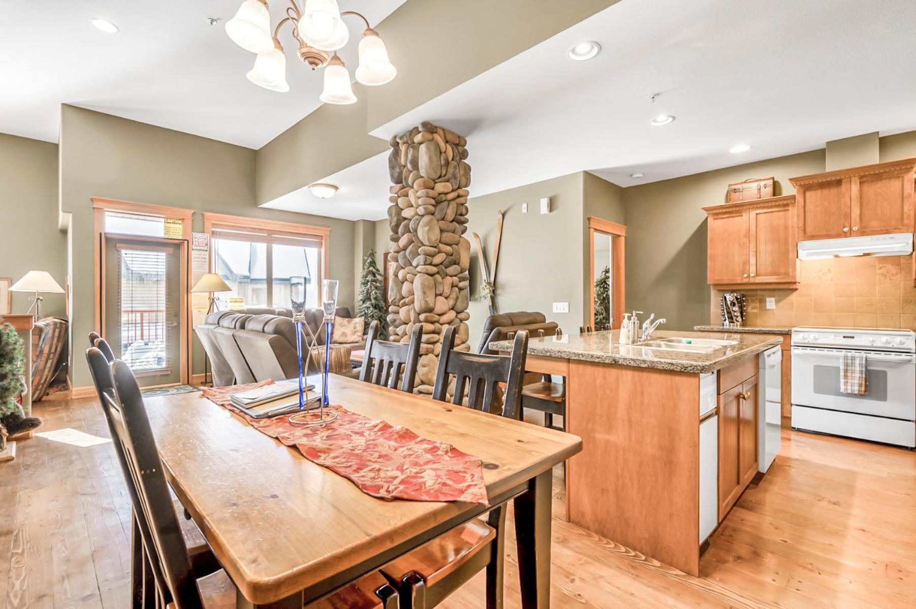 Treetops Ski Luxury Townhouse