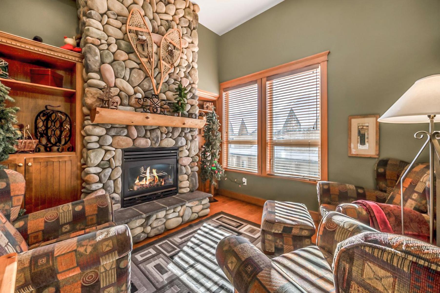 Treetops Ski Luxury Townhouse