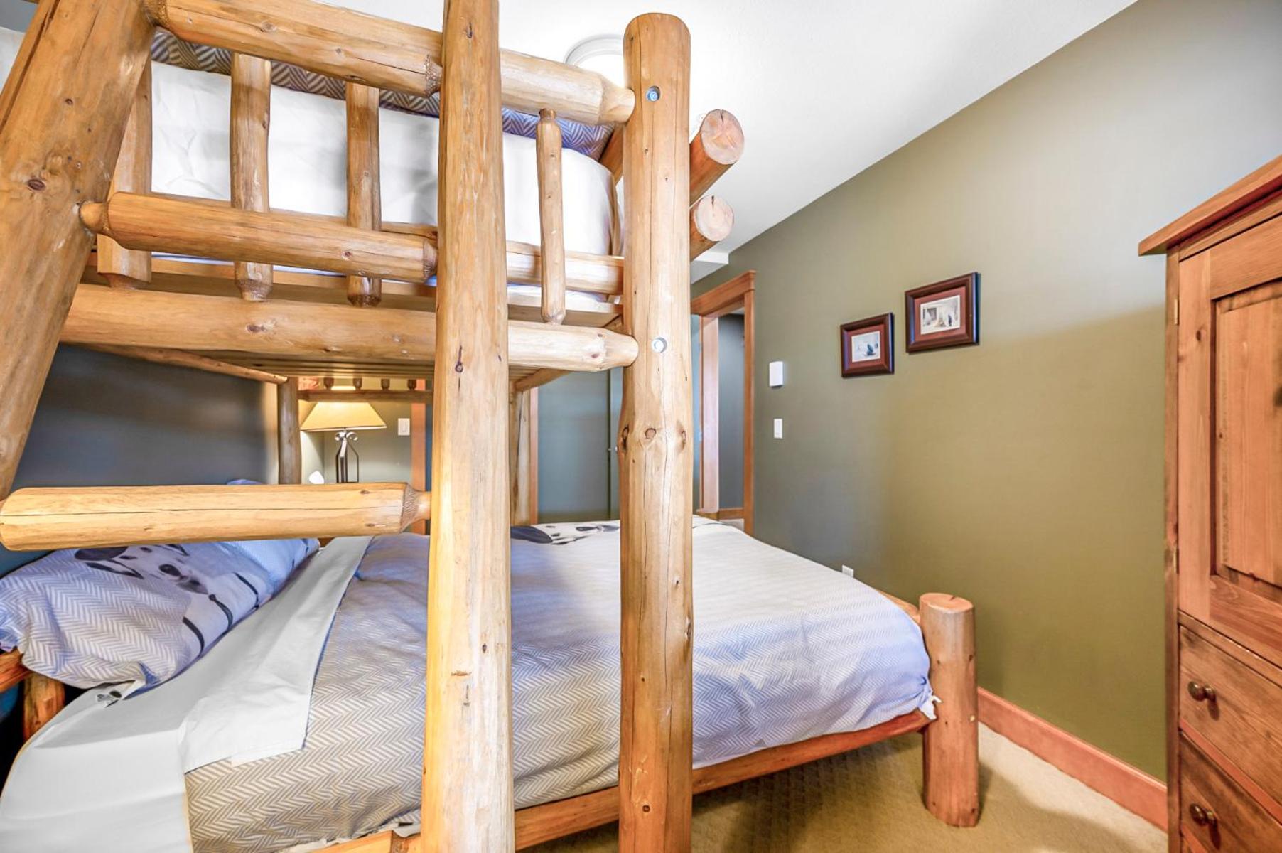 Treetops Ski Luxury Townhouse