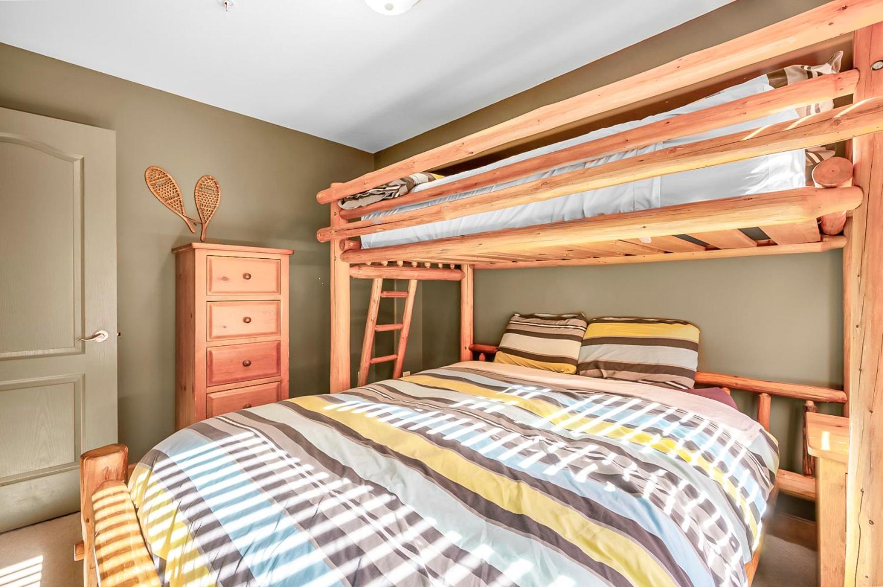 Treetops Ski Luxury Townhouse