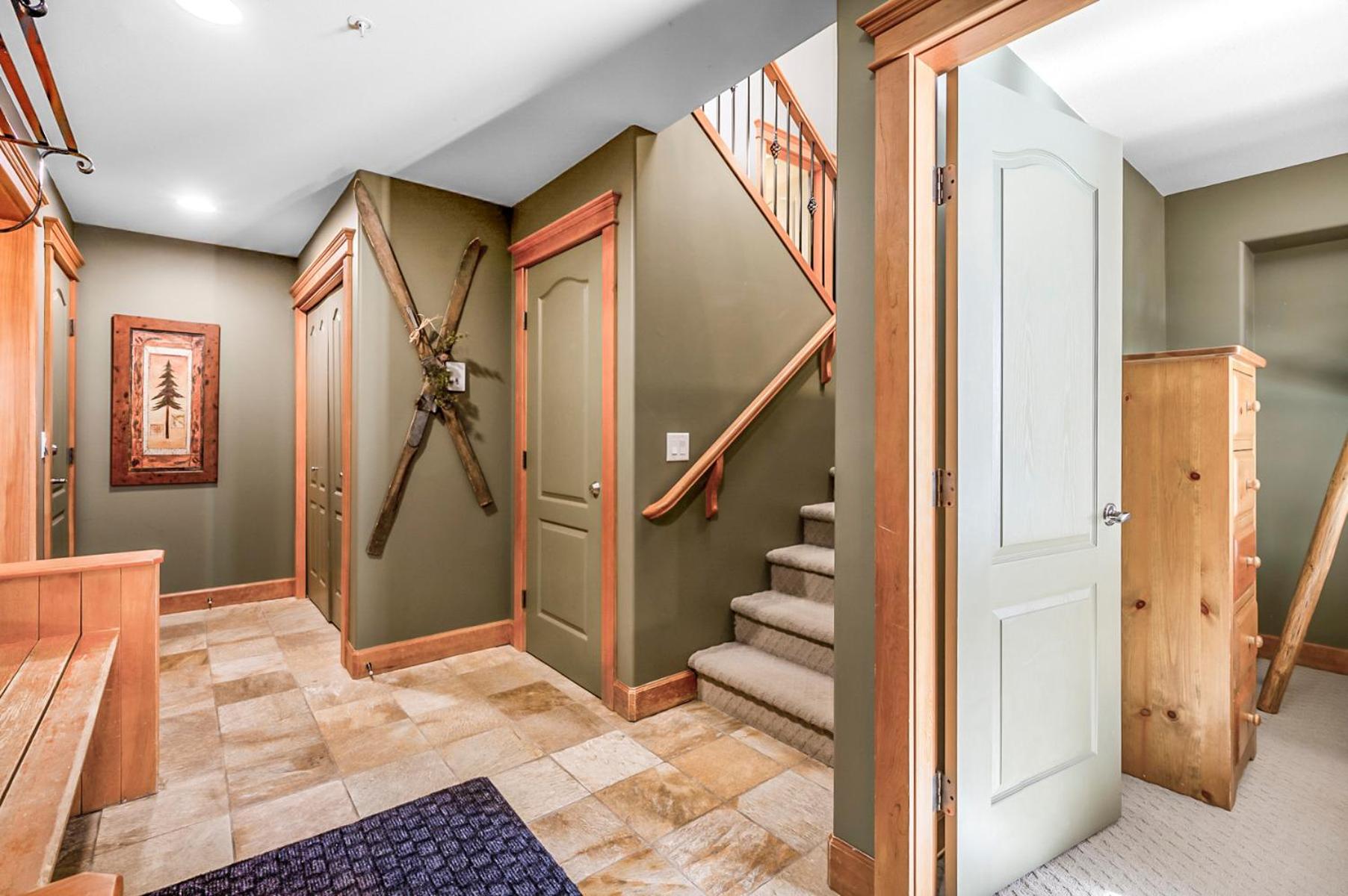 Treetops Ski Luxury Townhouse