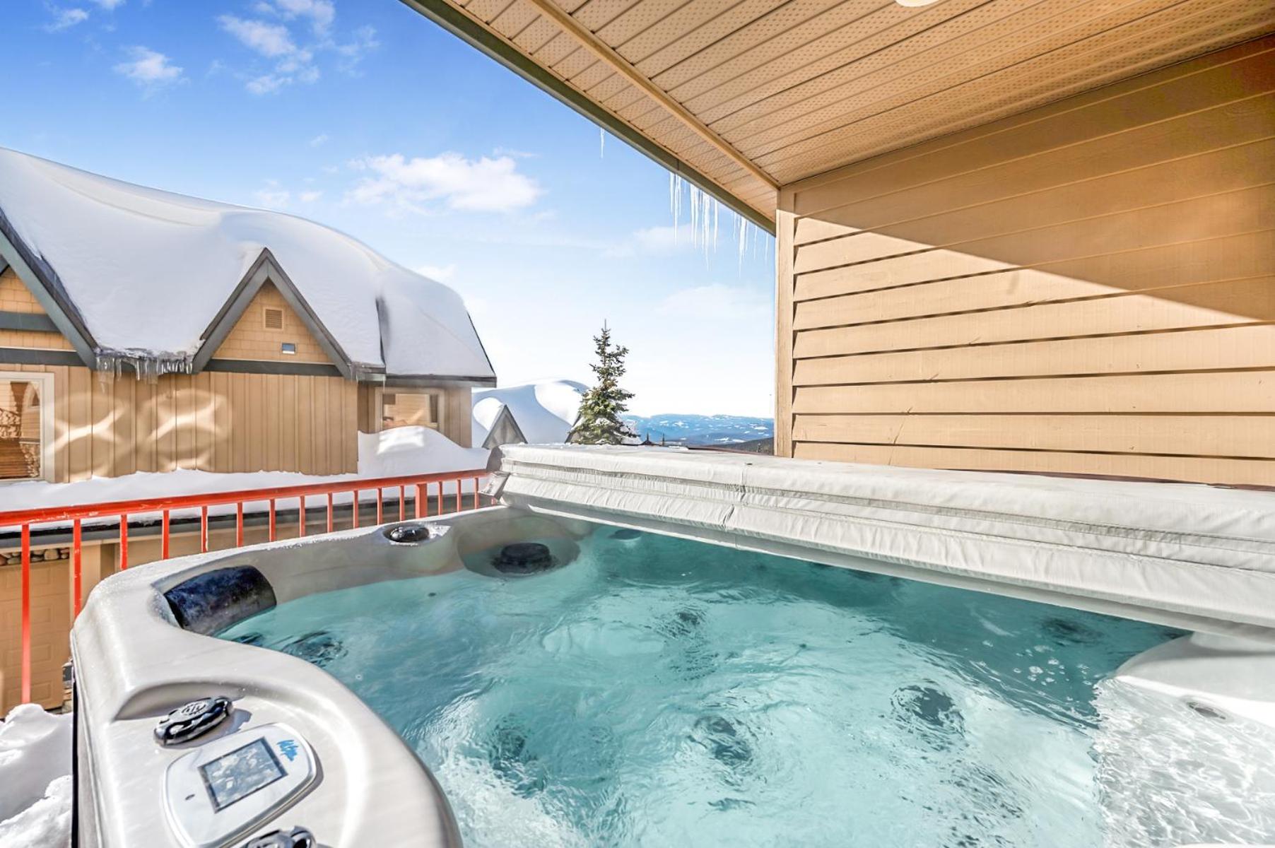 Treetops Ski Luxury Townhouse