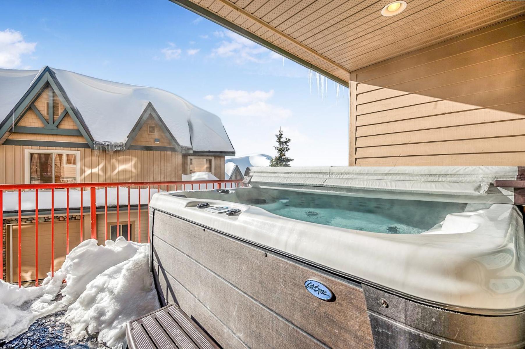 Treetops Ski Luxury Townhouse