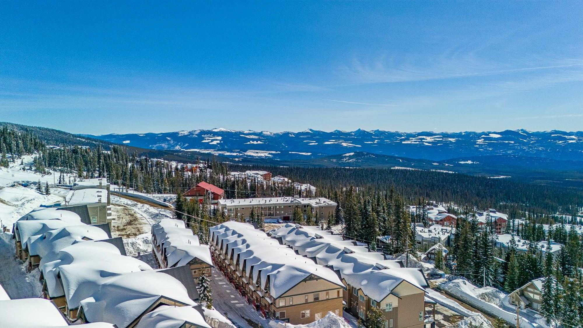 Treetops Ski Luxury Townhouse