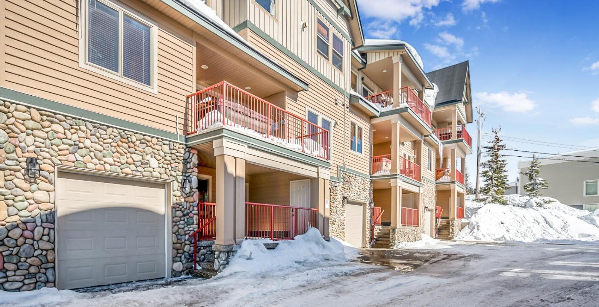Treetops Ski Luxury Townhouse