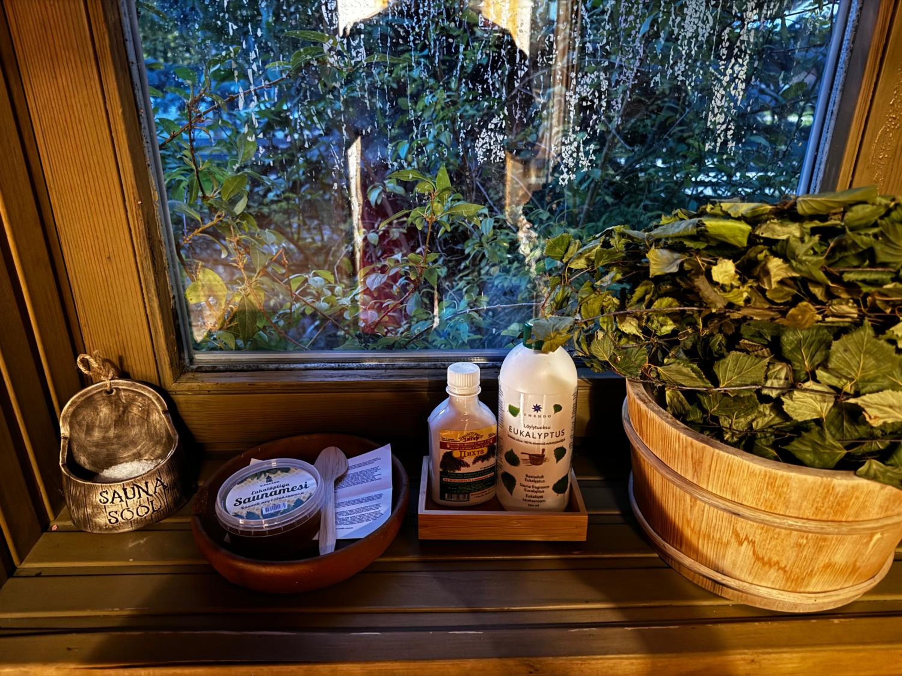 Peaceful Home with Sauna & Large Garden view 5