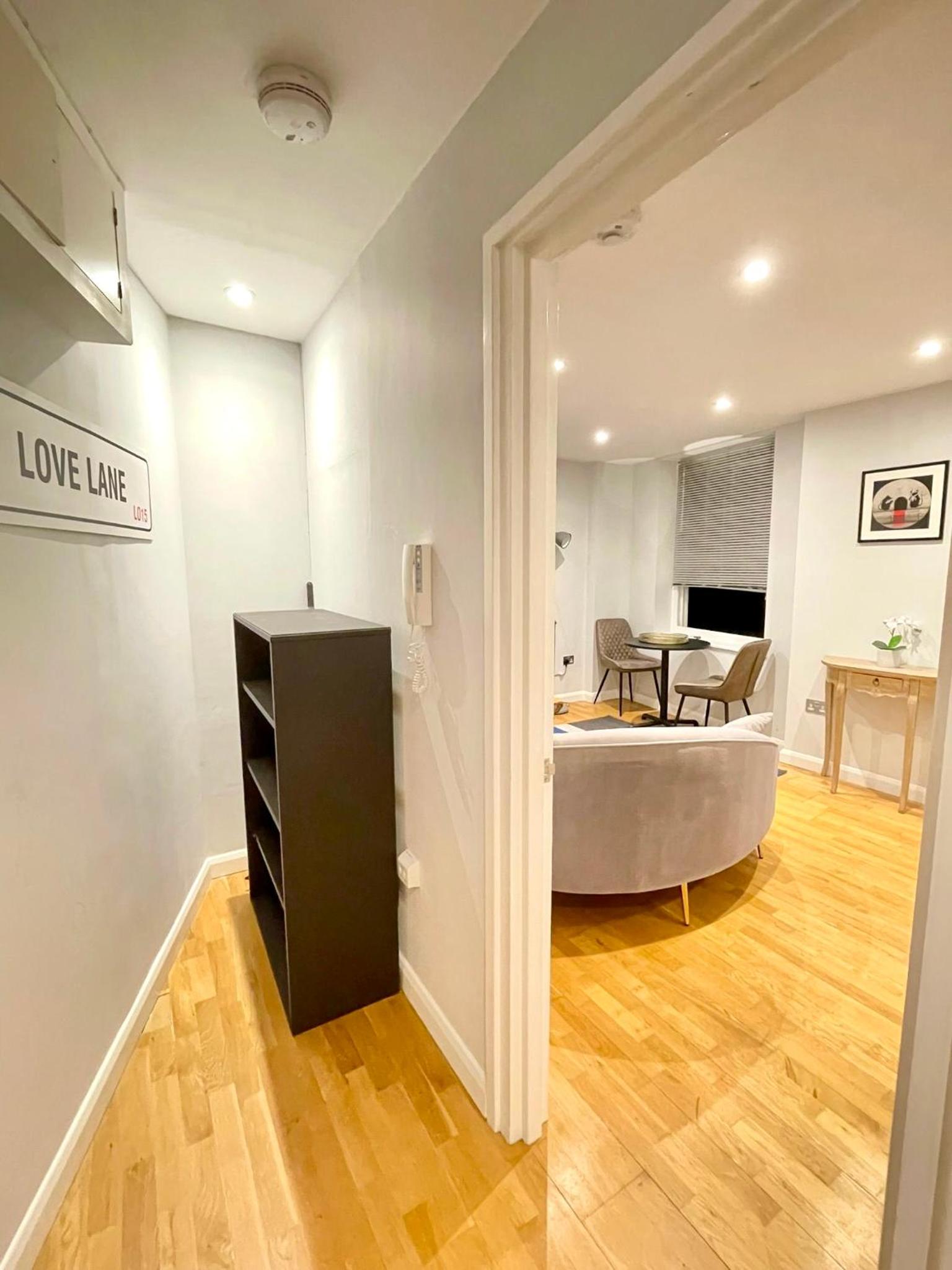 Stylish 1BR, 15 mins to Buckingham Palace, Central London