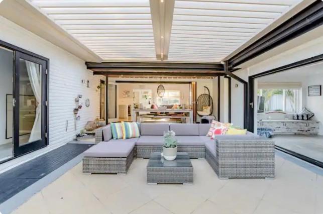 Cosy Beach House