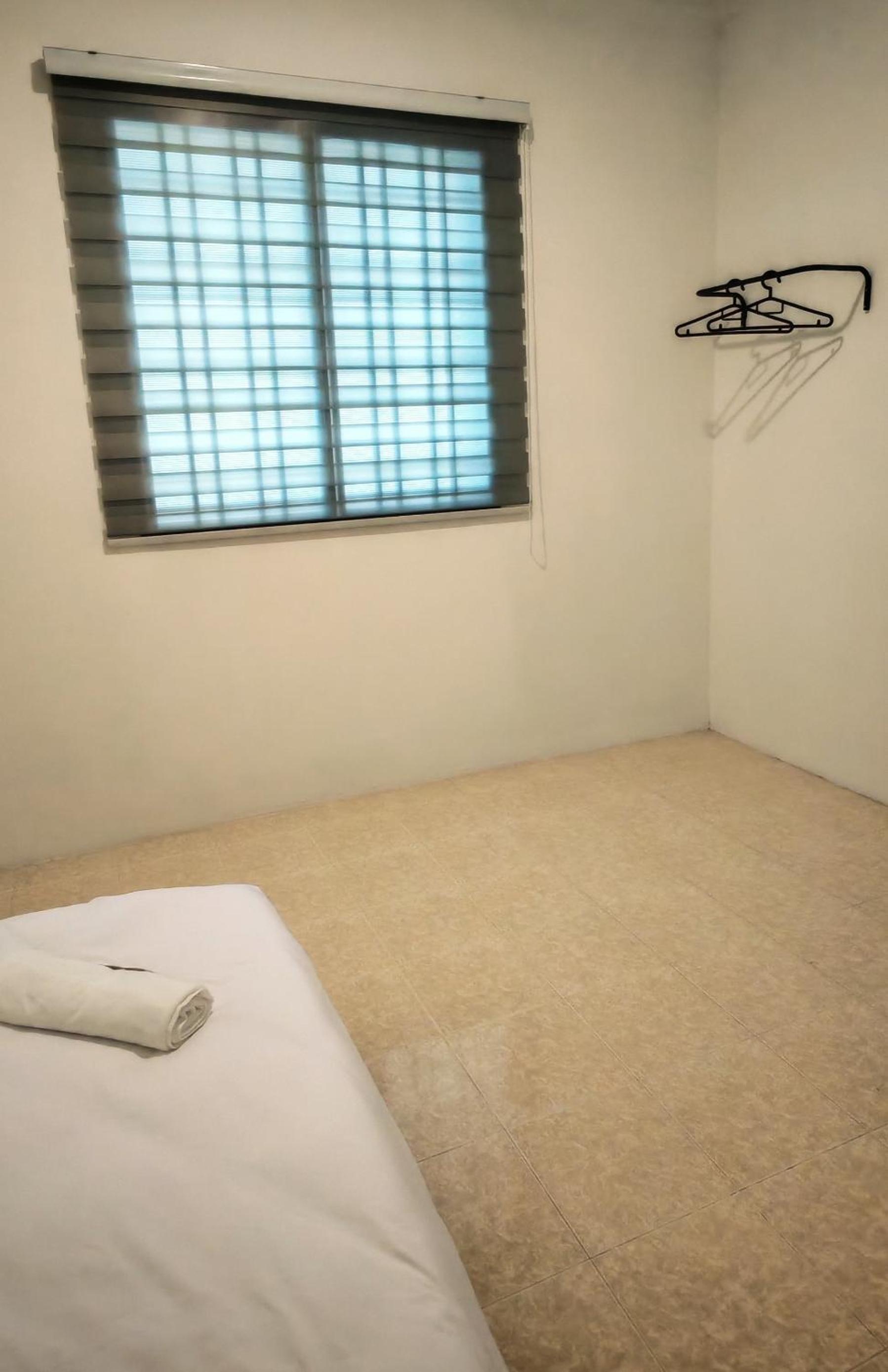 23 Inn Singlebed Share Bathroom No Window photo 2