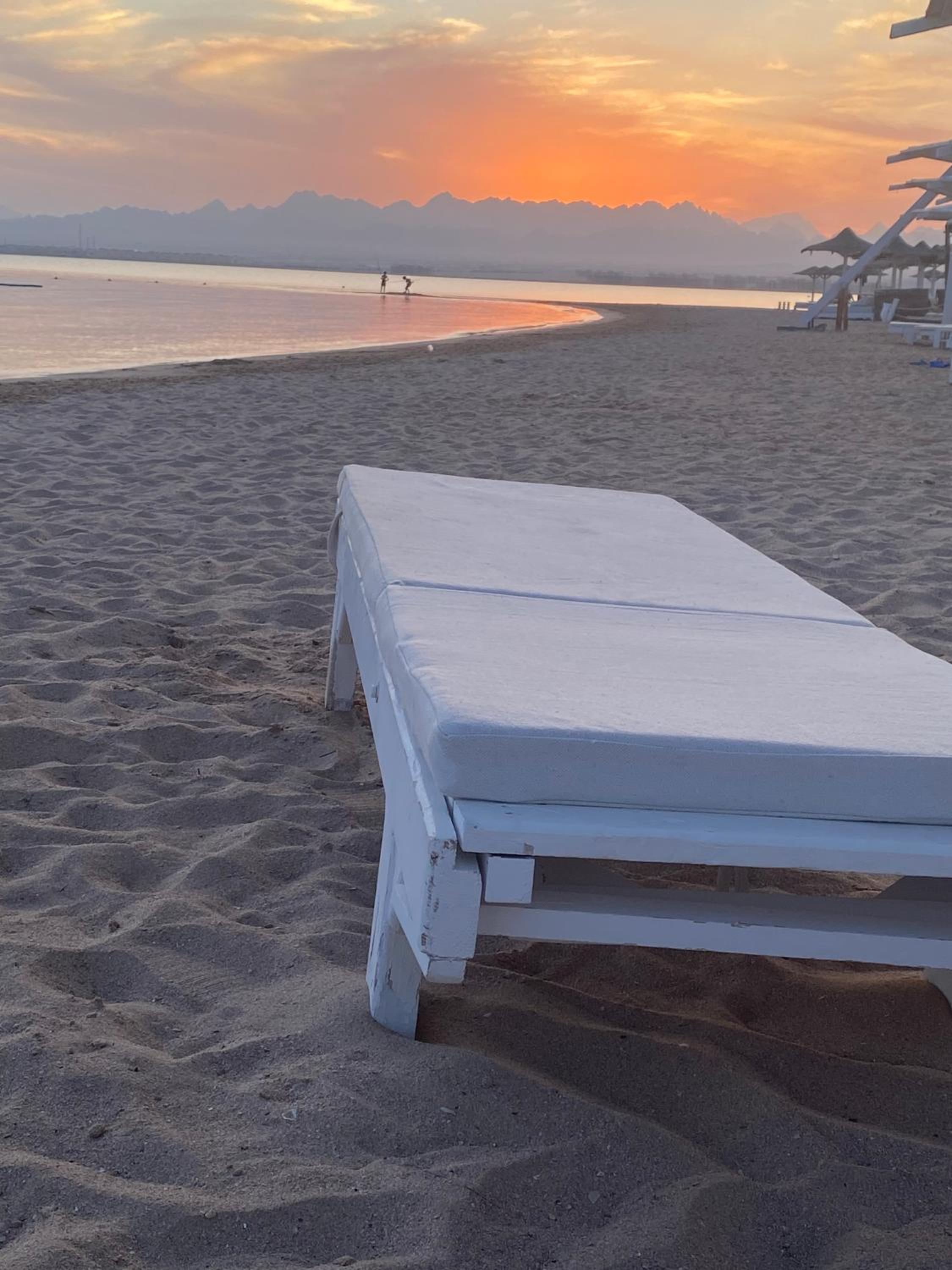 Luxury One Bedroom Apartment with Sea view in SomaBay