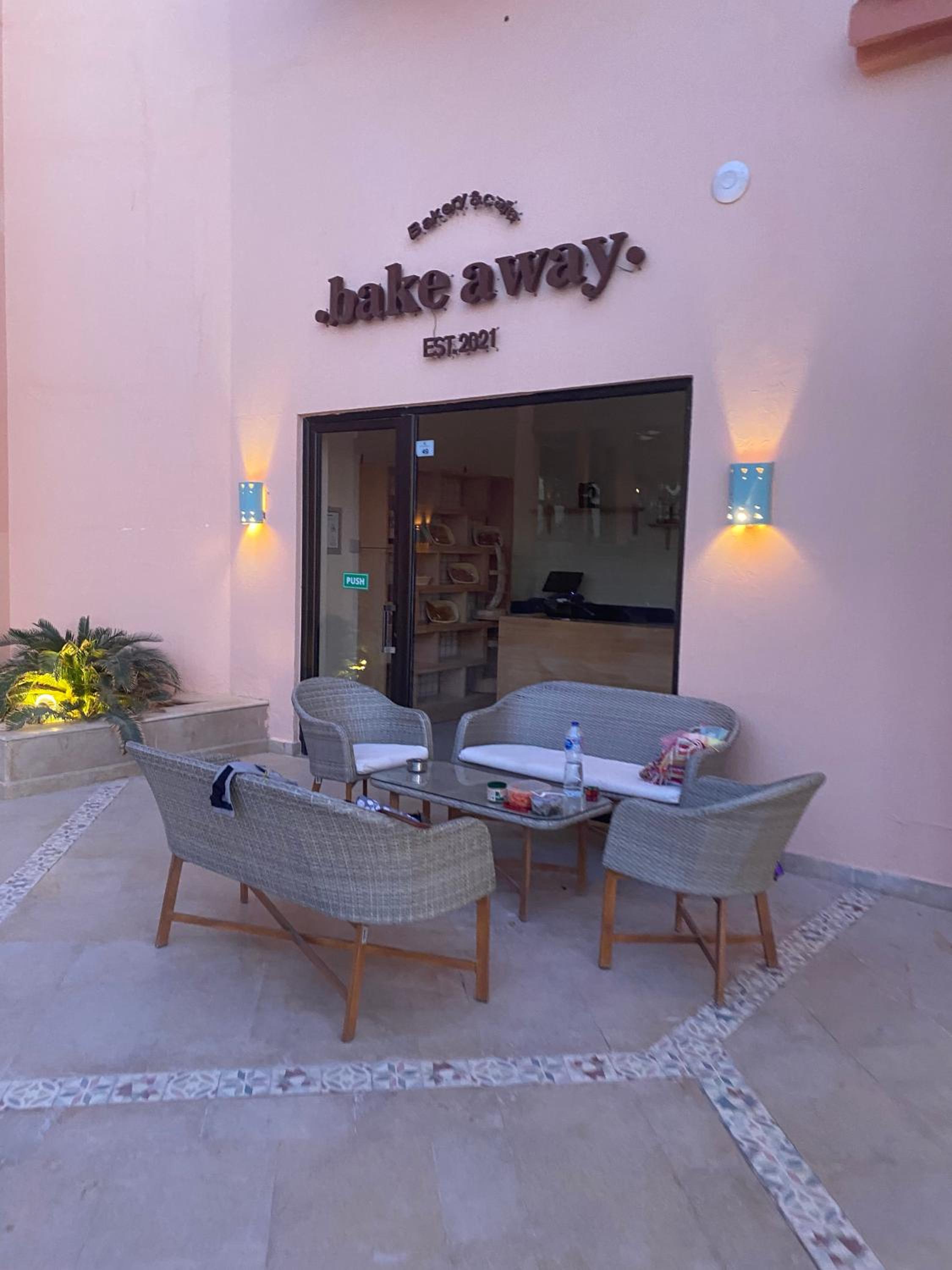 Luxury One Bedroom Apartment with Sea view in SomaBay