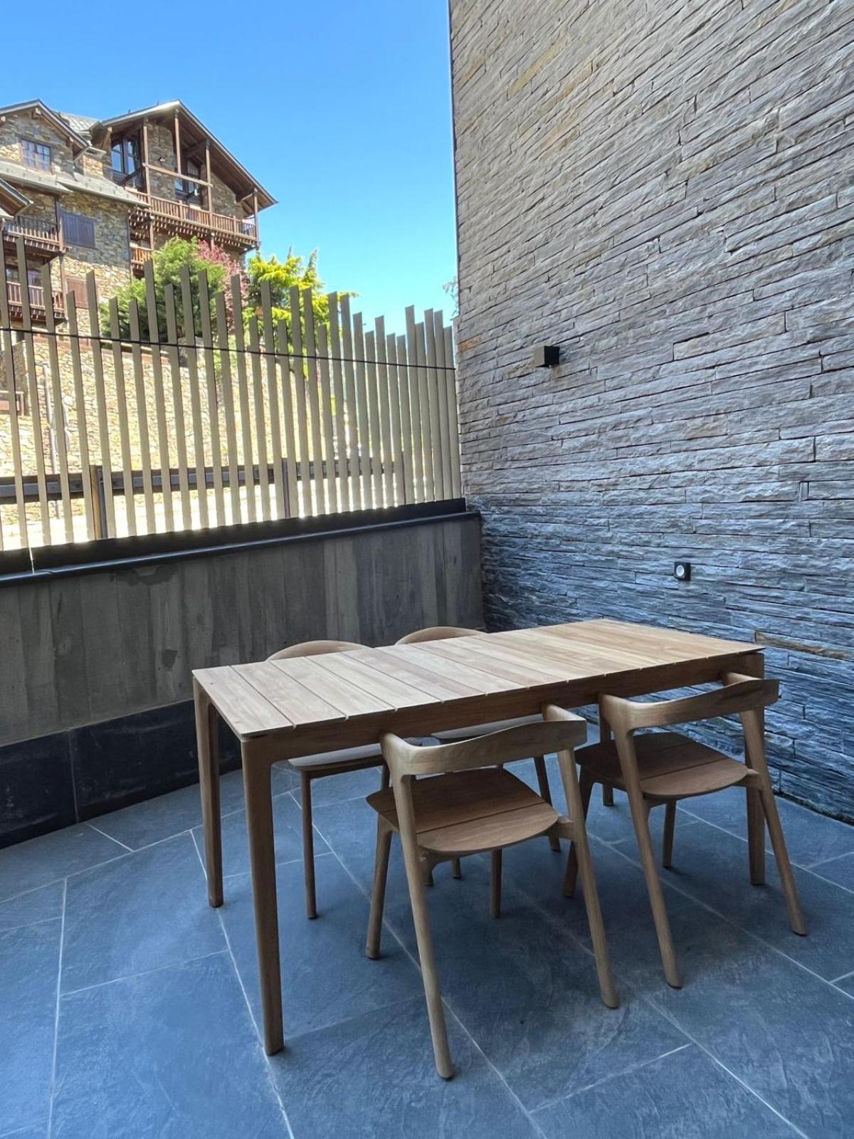 ISARD RESIDENCES & SPA by Elegant Residences