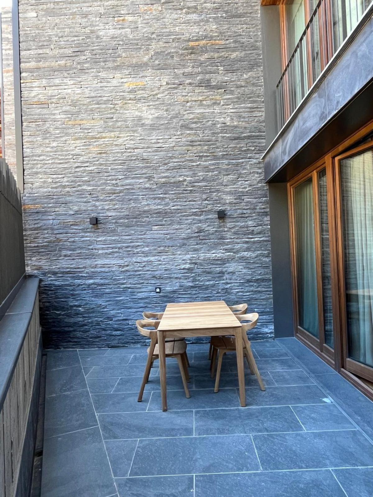 ISARD RESIDENCES & SPA by Elegant Residences