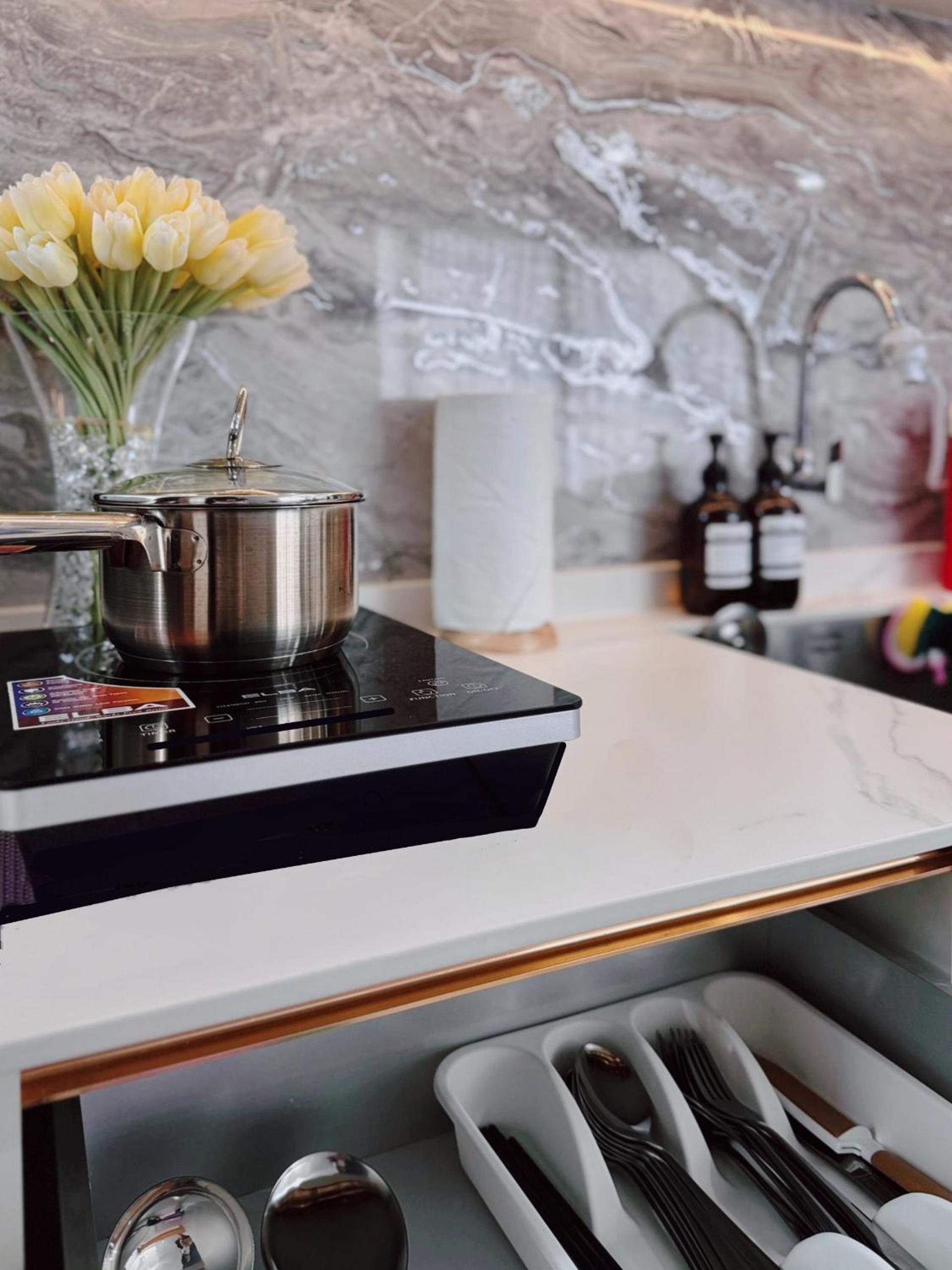 Urban Suites TWO Or THREE Bedroom Georgetown by ANC