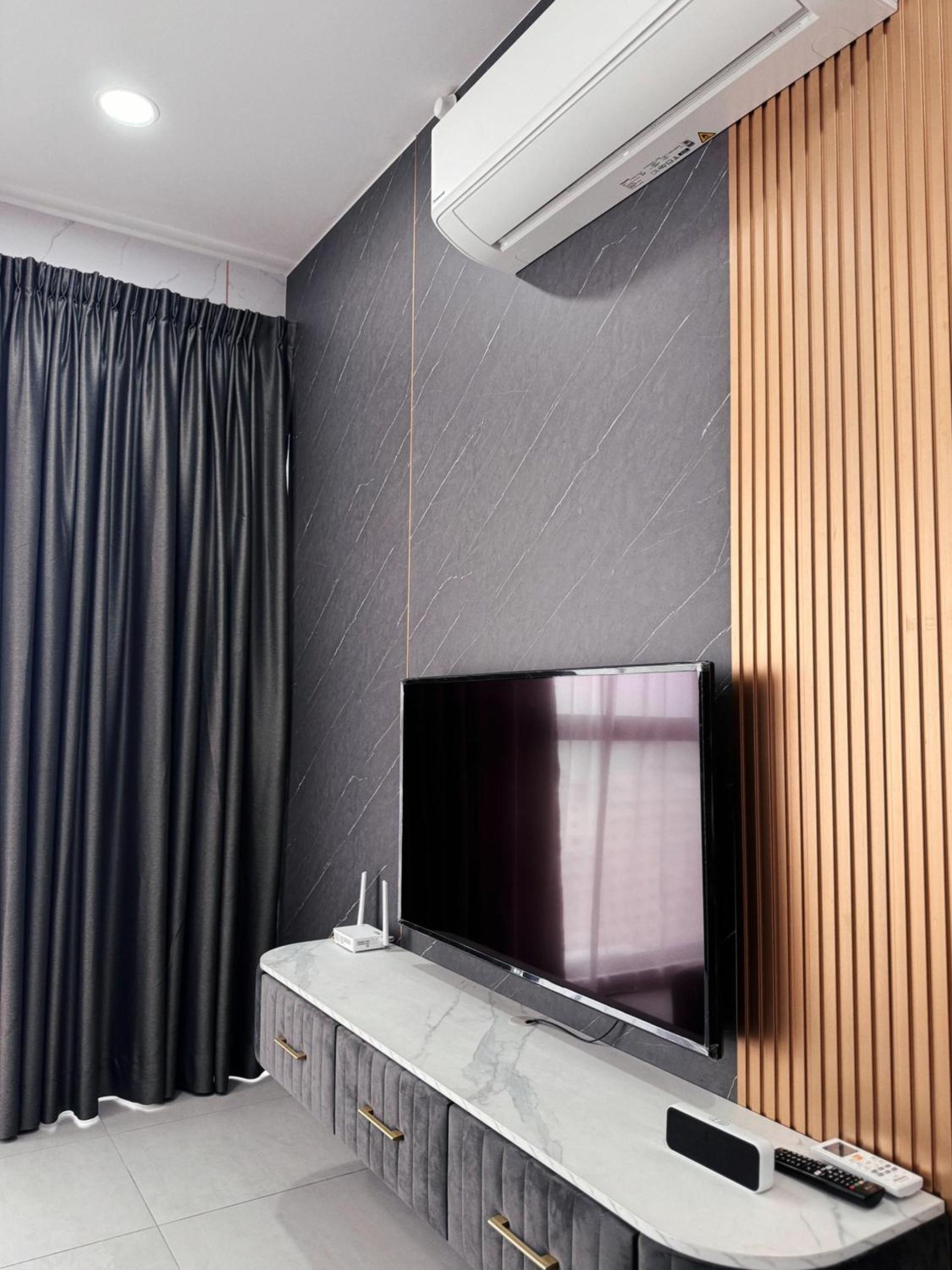 Urban Suites TWO Or THREE Bedroom Georgetown by ANC