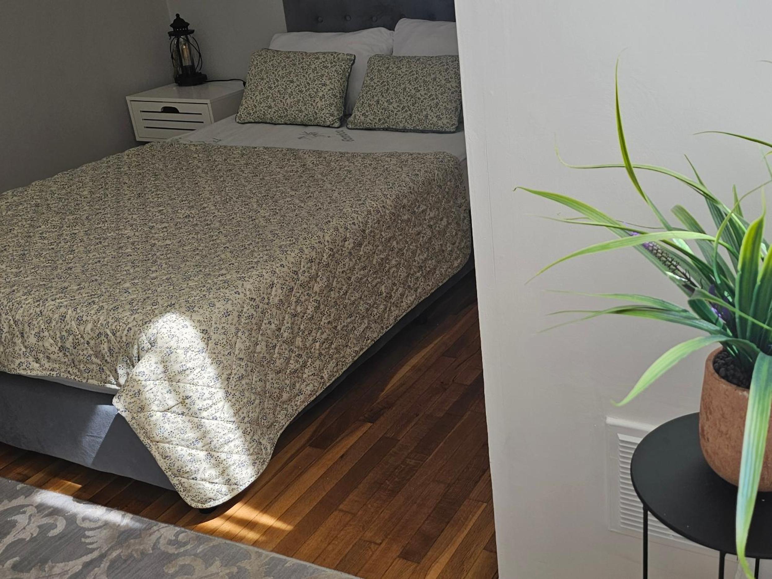 Cozy and quiet apartment , convenient location in Athens