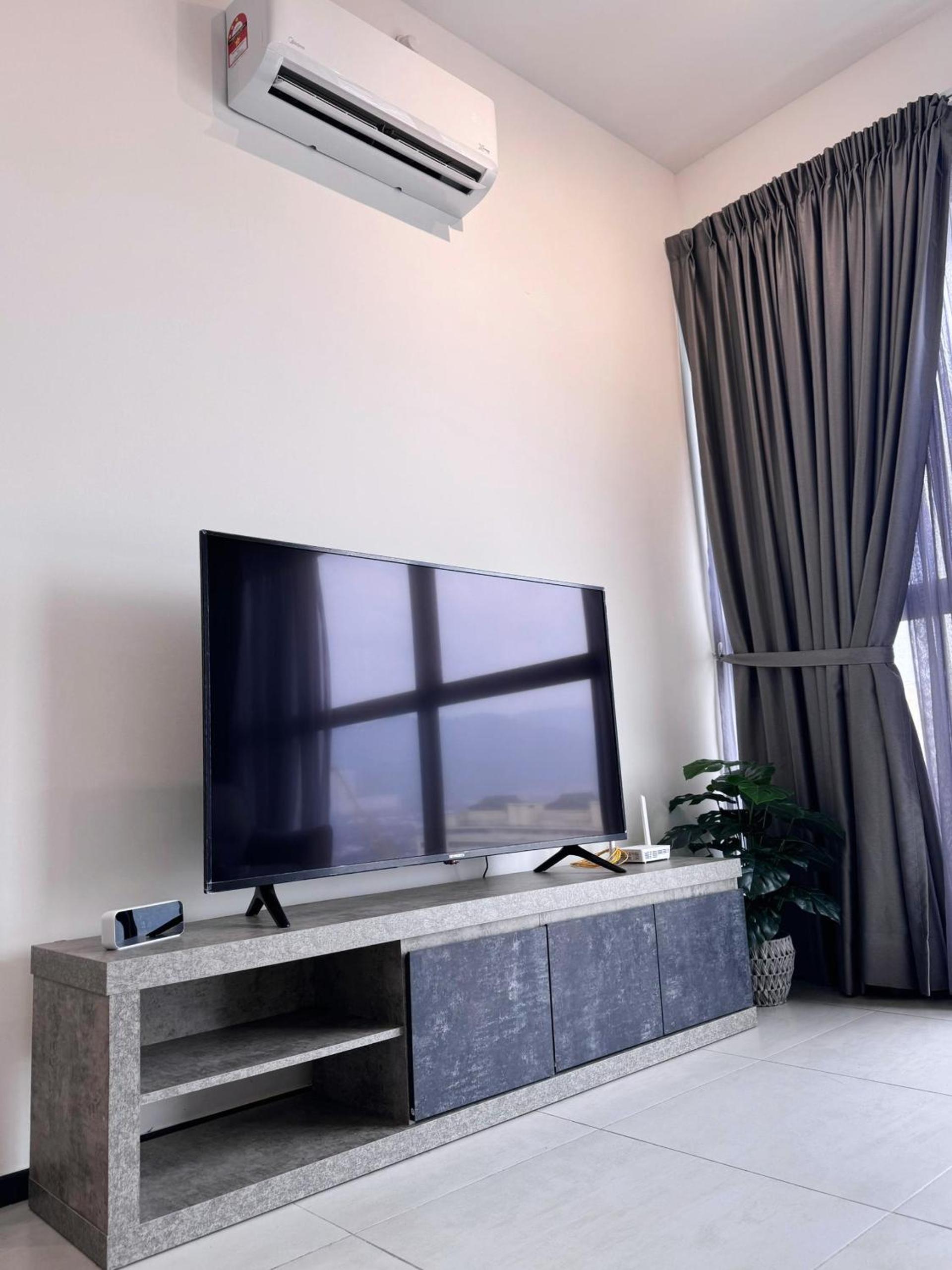 Urban Suites TWO Or THREE Bedroom Georgetown by ANC