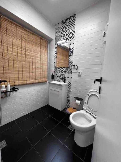 MYSTICOVE GAZI Acropolis view 3 minutes to metro Direct airport and port