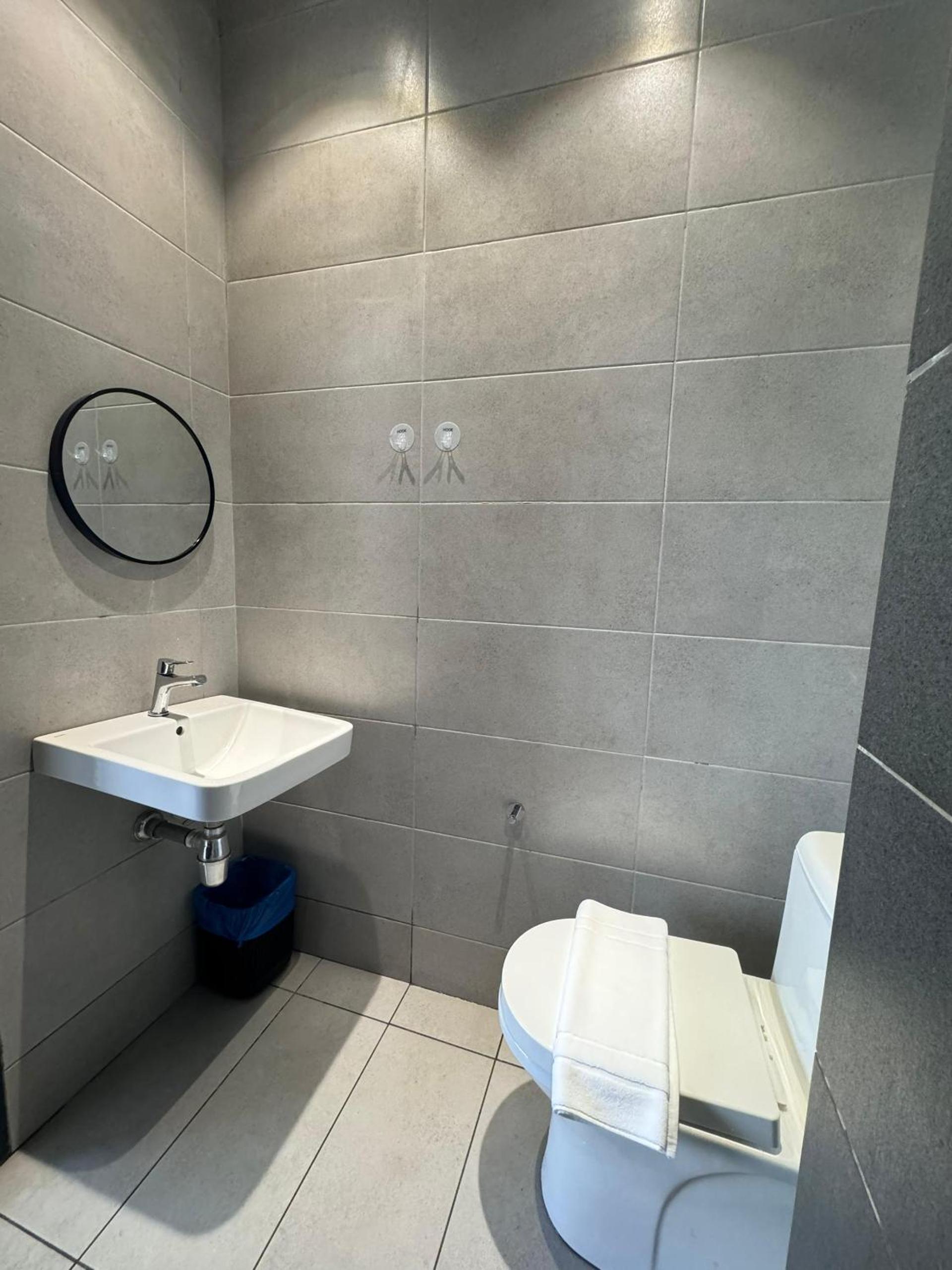 Urban Suites TWO Or THREE Bedroom Georgetown by ANC