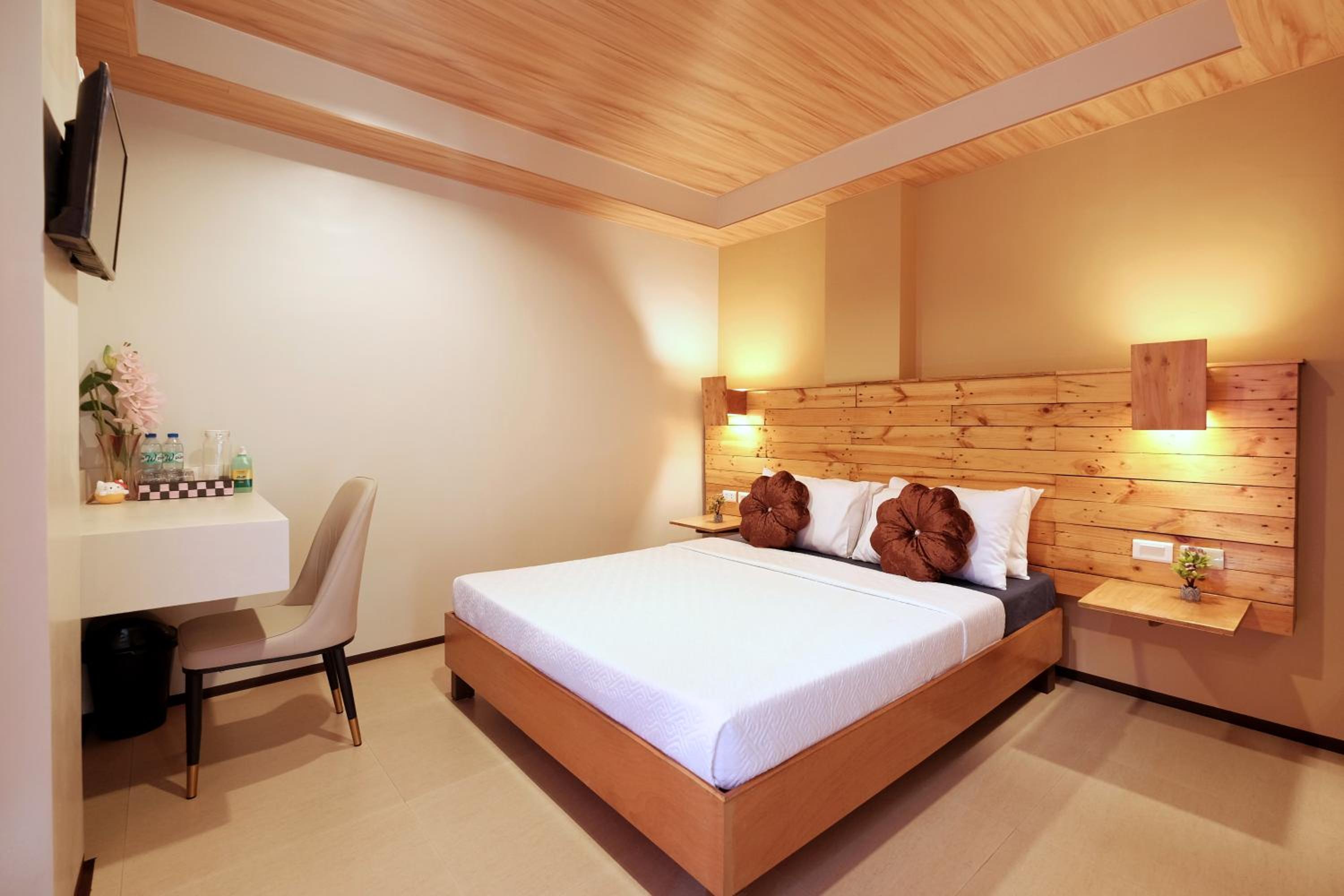 GHIELLANIQA INN