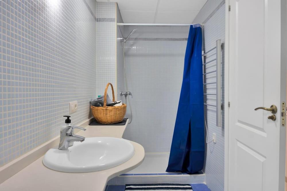 HillView Rooms in Manilva