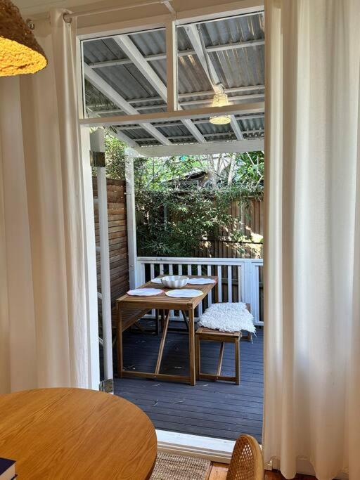Spacious house with BBQ, outdoor areas and parking