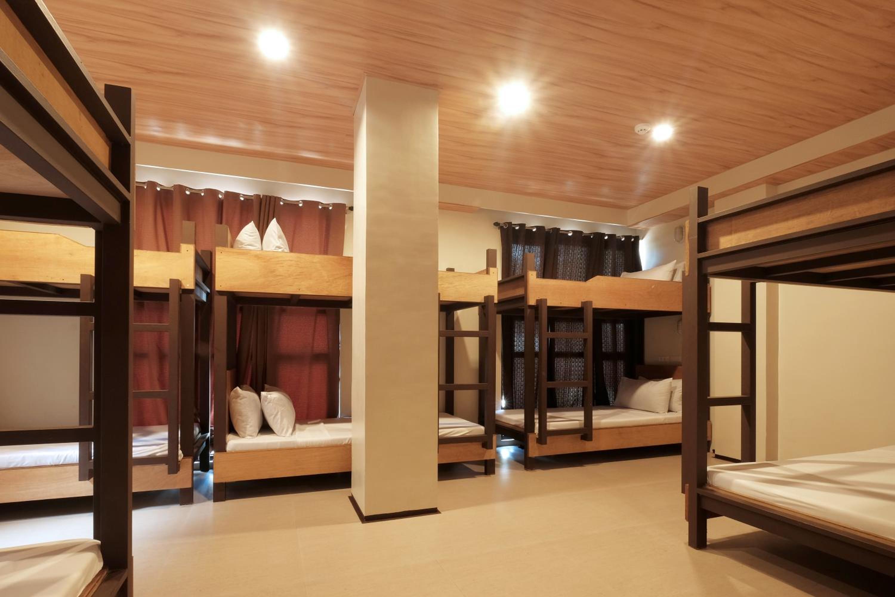 GHIELLANIQA INN