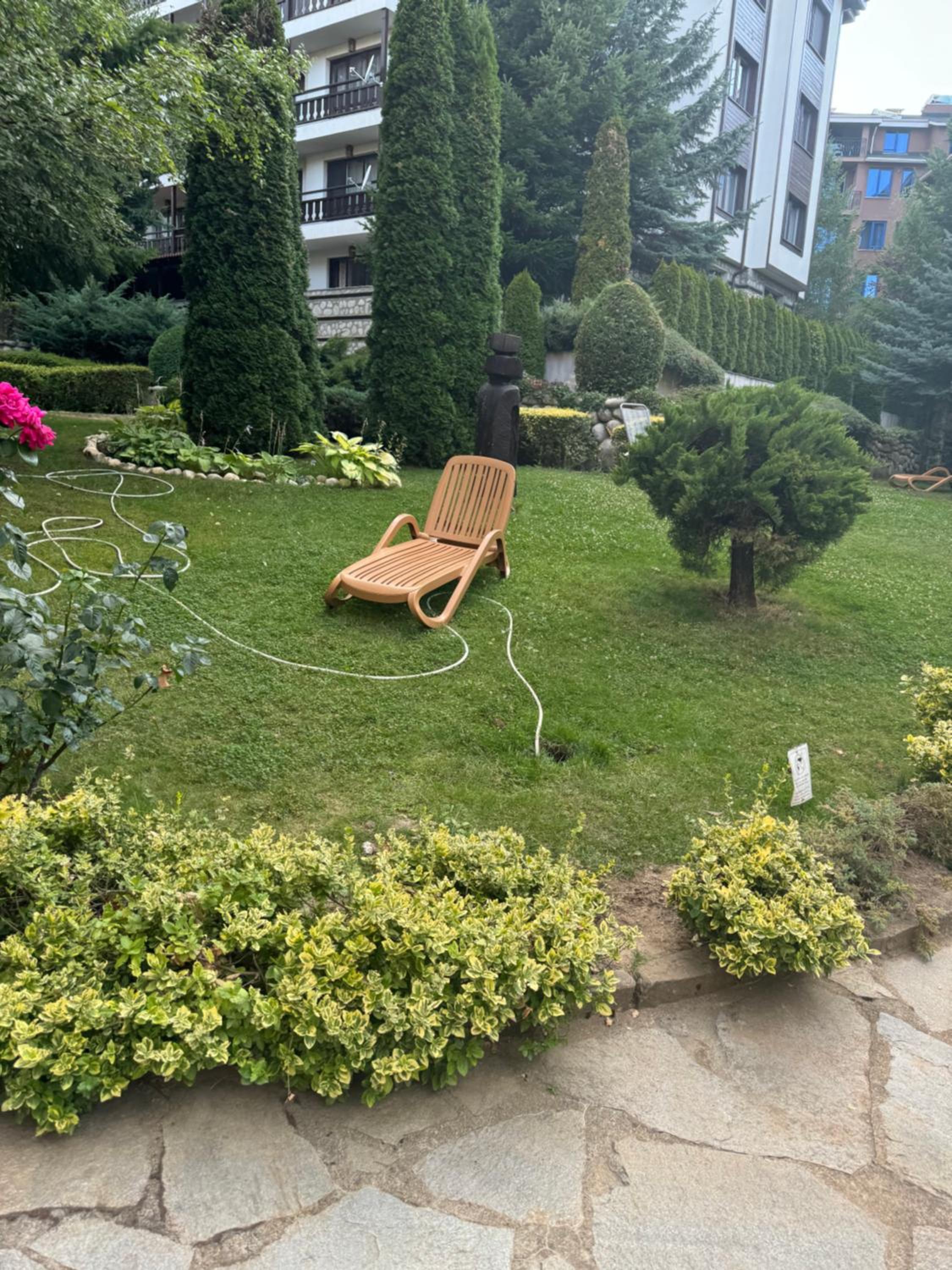 2-bedroom, 2-bathroom with fireplace and garden at Winslow Infinity