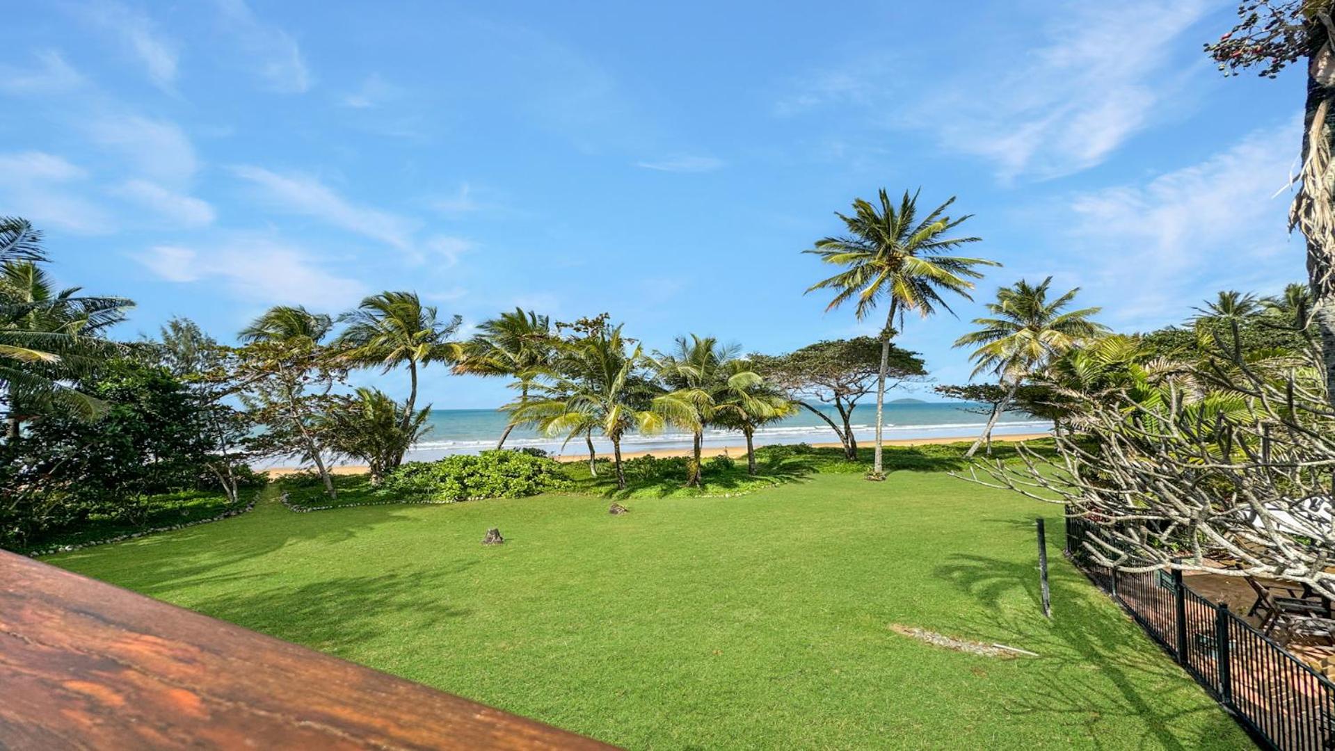 Wongalinga Beachfront Apartments