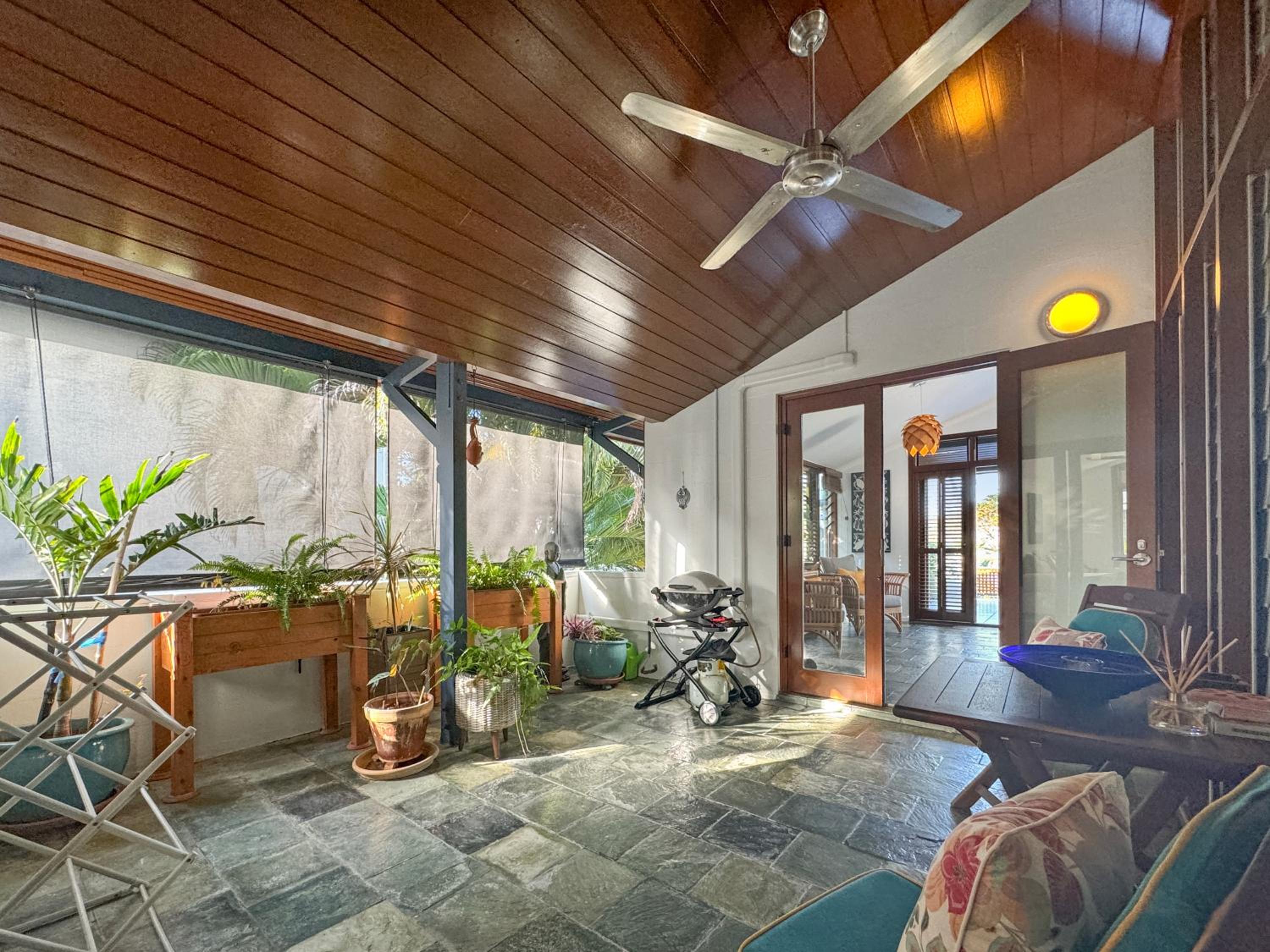 Wongalinga Beachfront Apartments