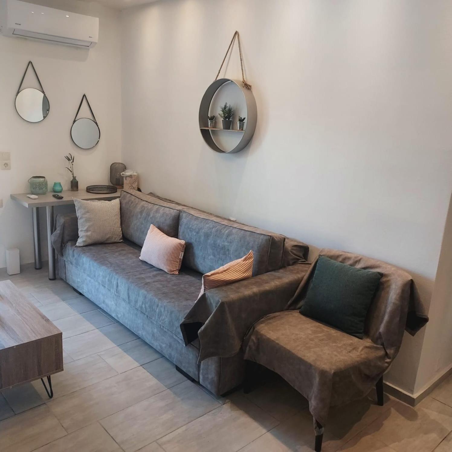 Malena Apartment by 8essentially