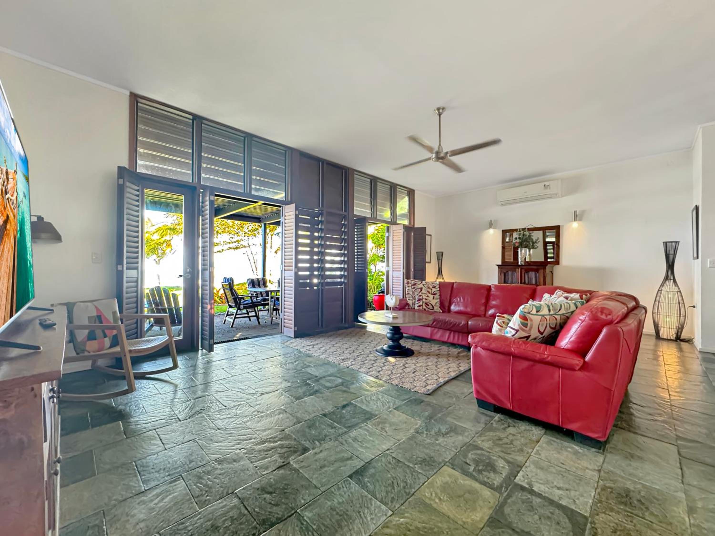 Wongalinga Beachfront Apartments