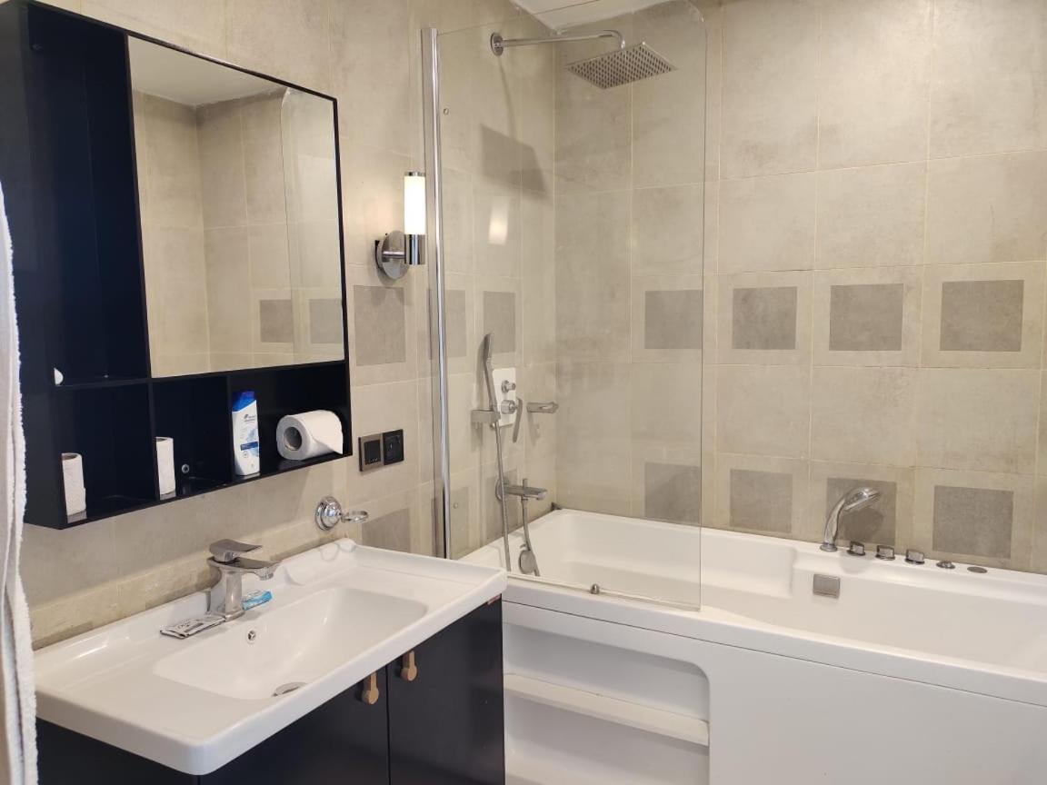 Majestic Centaurus Suites