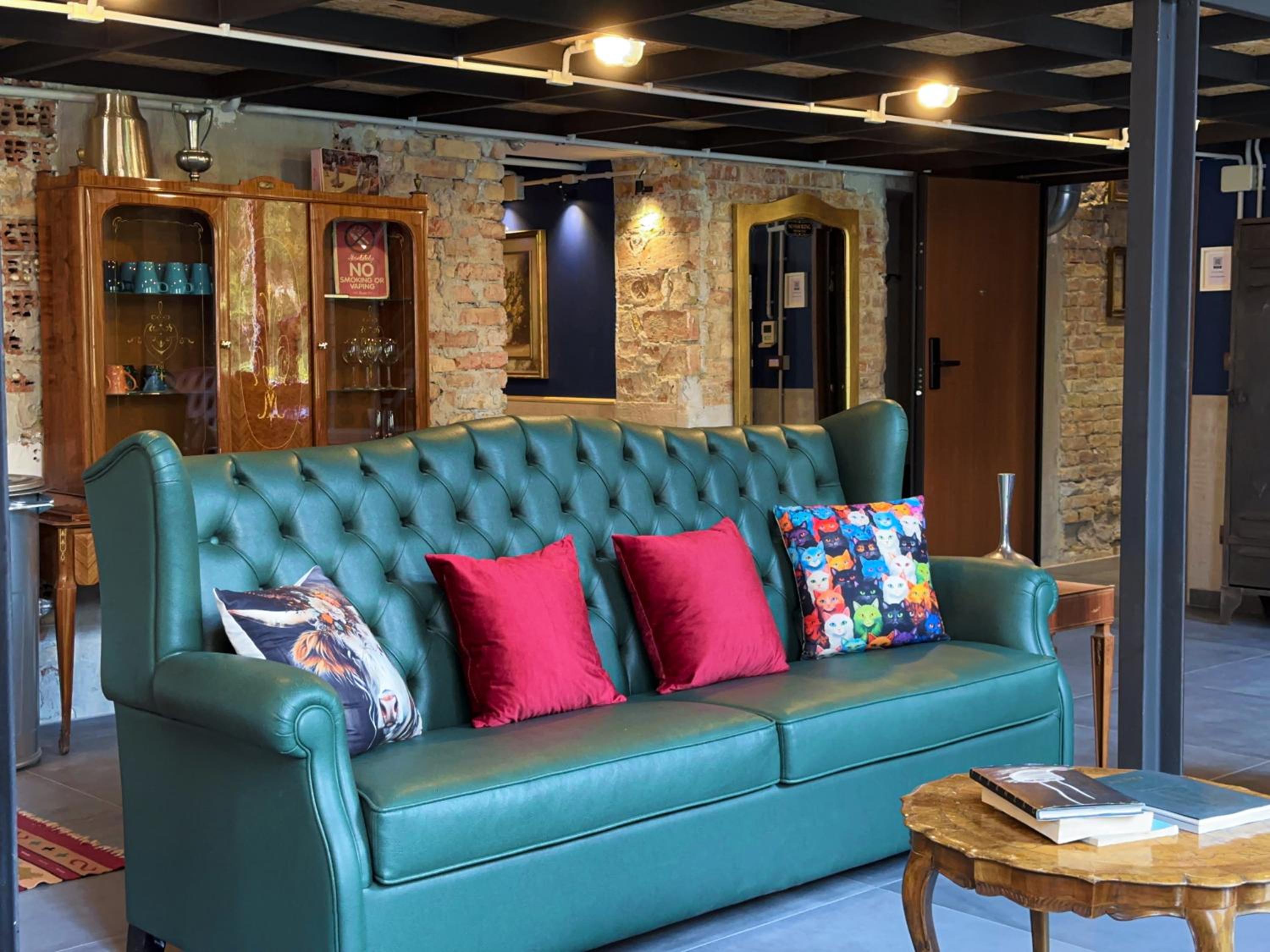 lounge