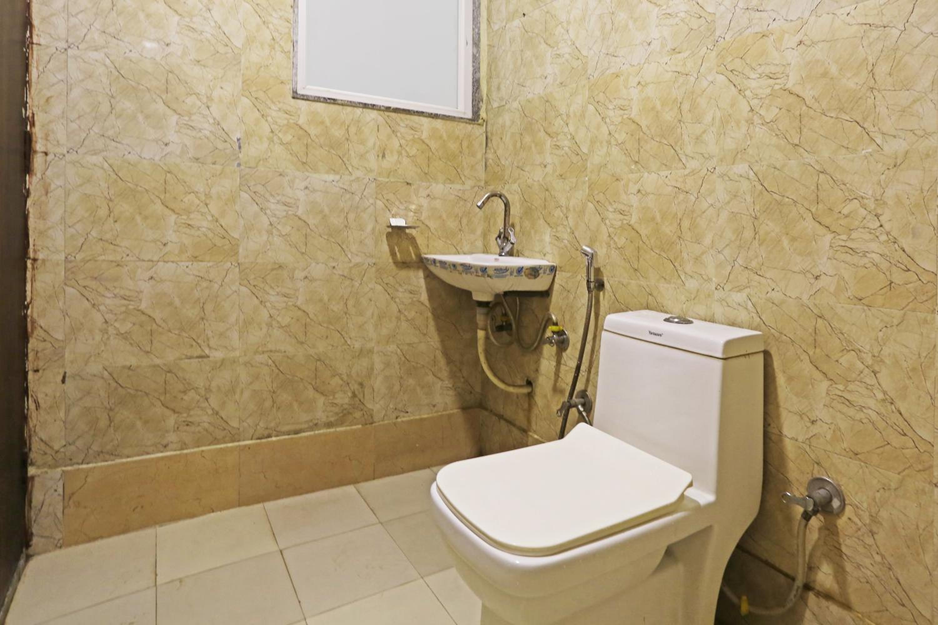 Hotel El De Olive Aero Suites Near Delhi IGI Airport view 3