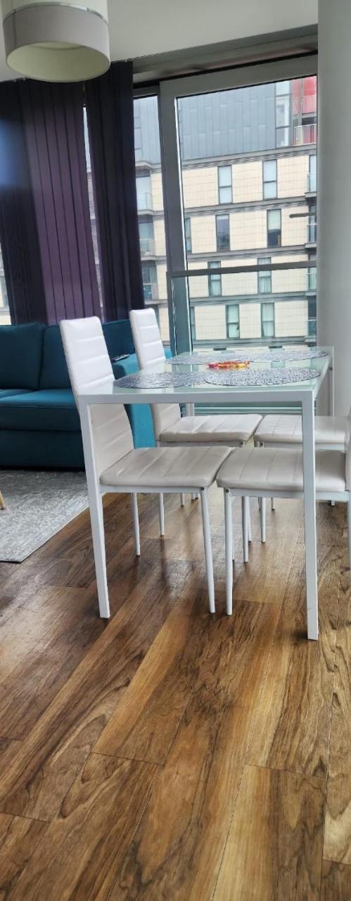 2 Bed Apartment at The Hub Central Milton Keynes view 5