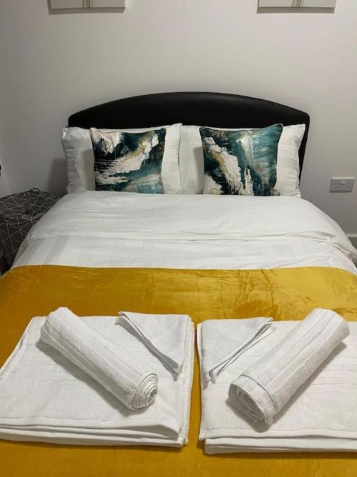 Home away - Southampton City Centre Apartment