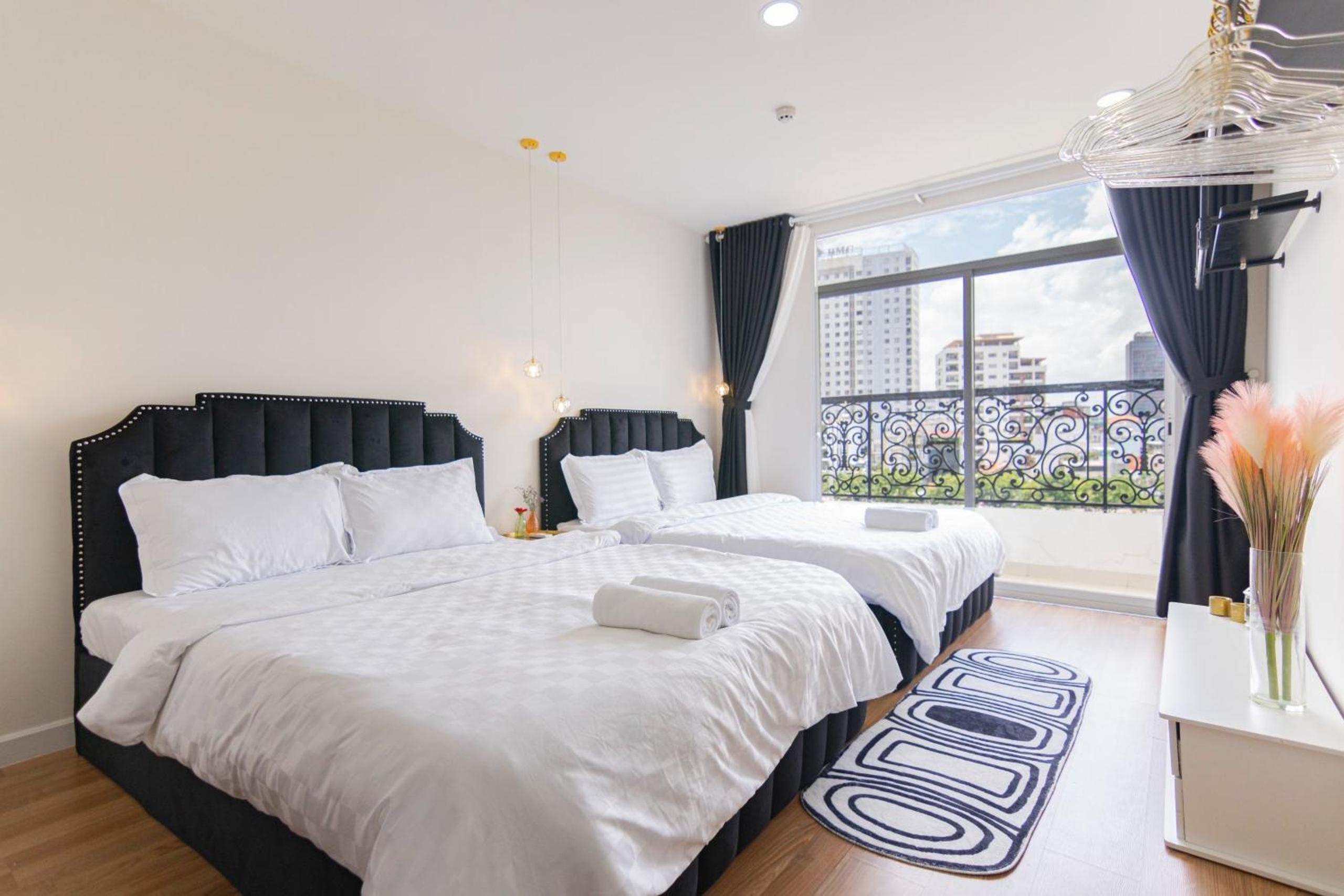 The Luxury GRAND RIVERSIDE Apartment City Center