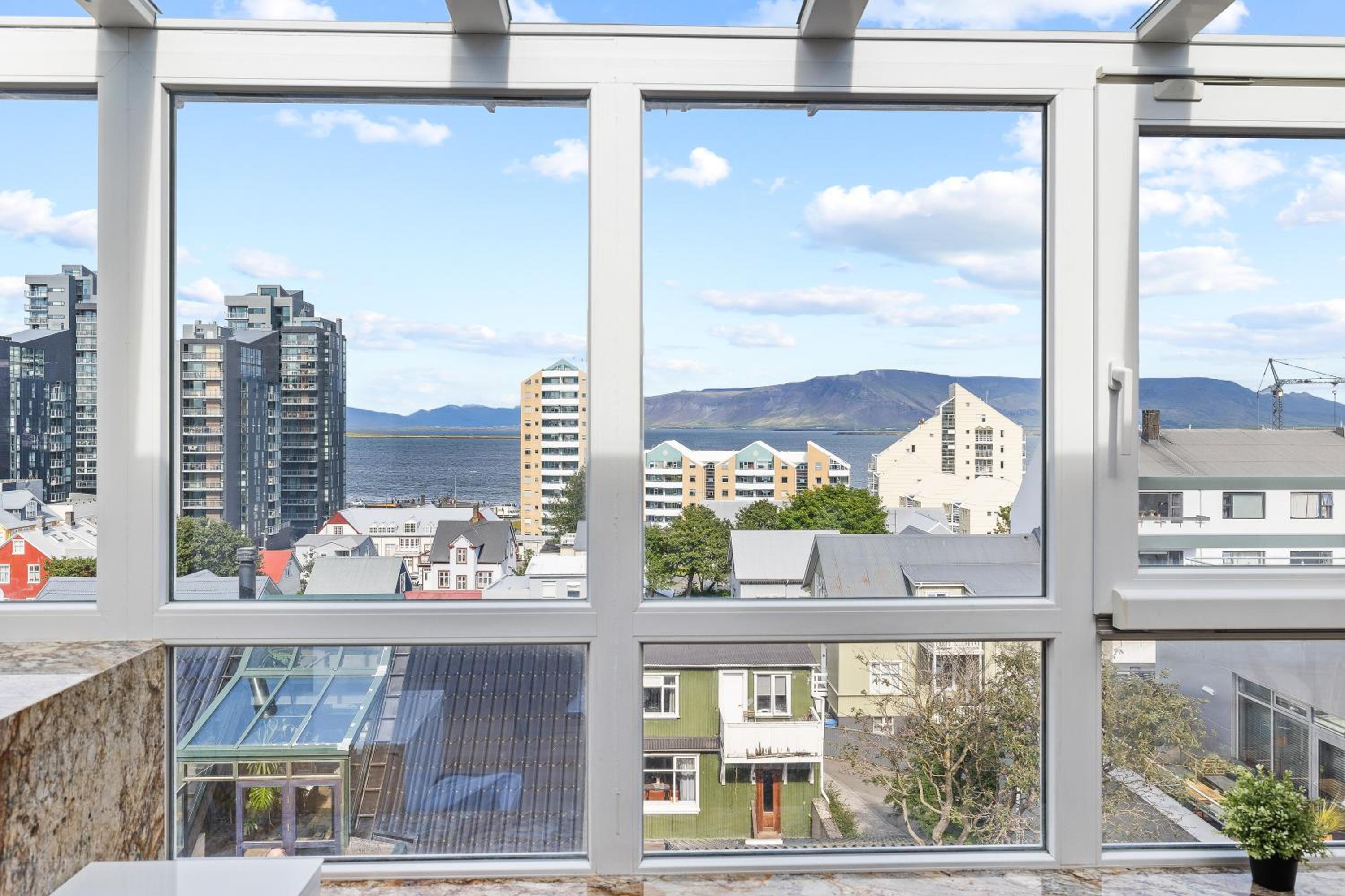 Epicenter Reykjavík Penthouse Apartment