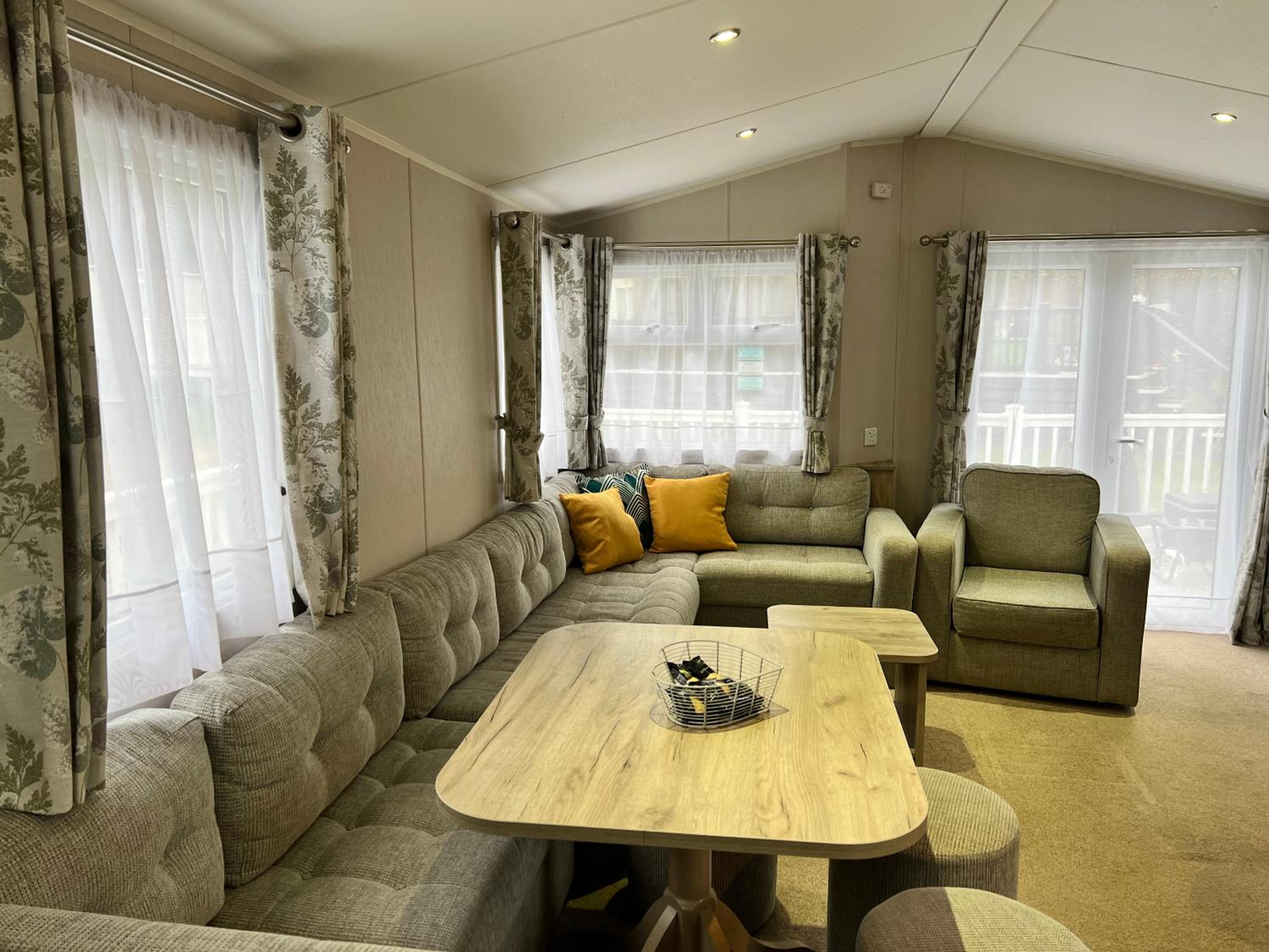 3 Bedroom Caravan MC37, Shanklin, Isle of Wight view 2