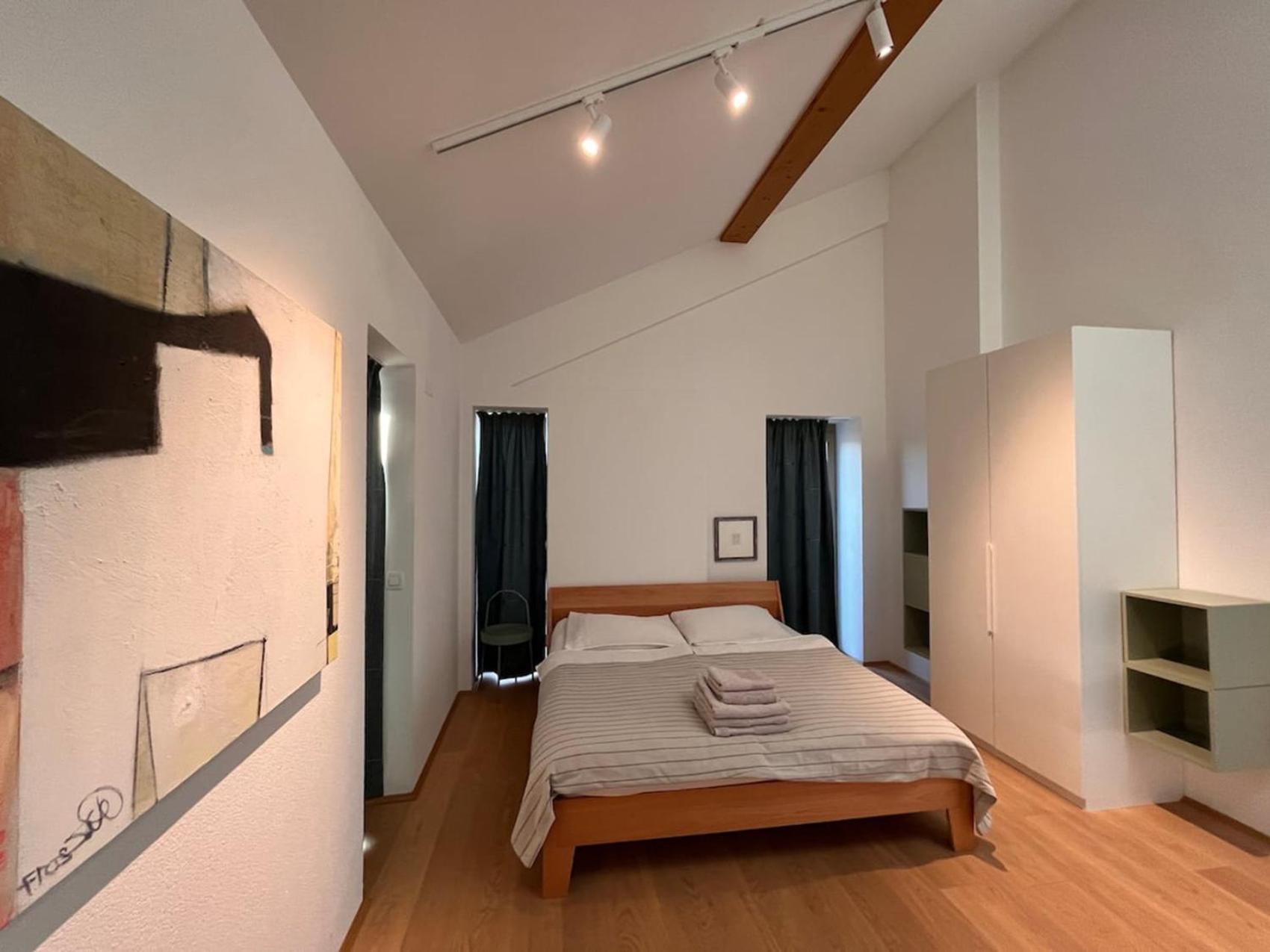 Elegant Retreat Stylish Apartment view 4