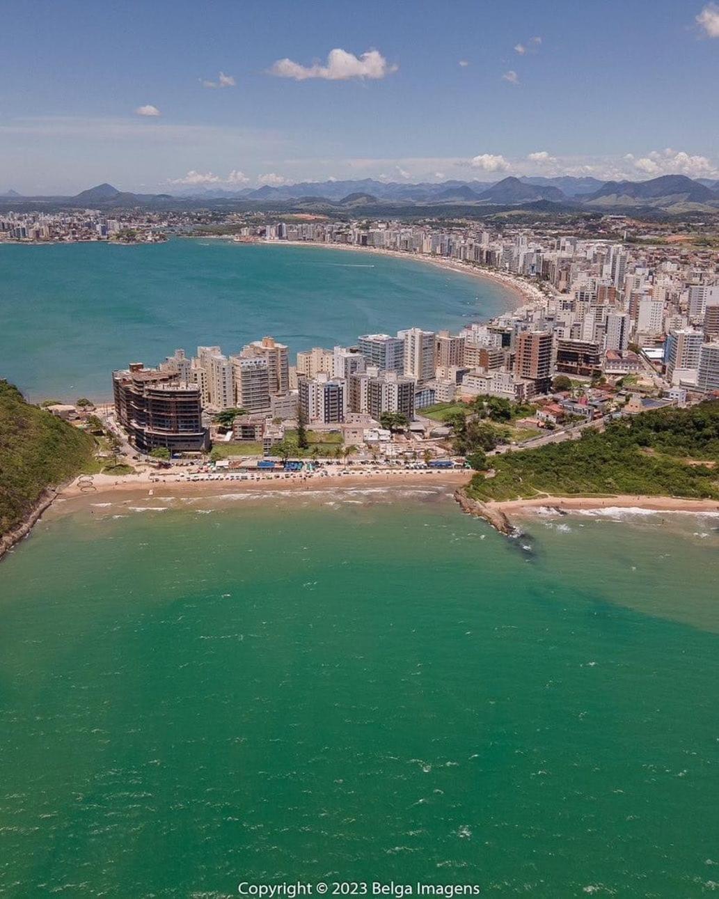 Ivana Imoveis - Vários Aptos de Temporada mesmo Prédio na Praia do Morro