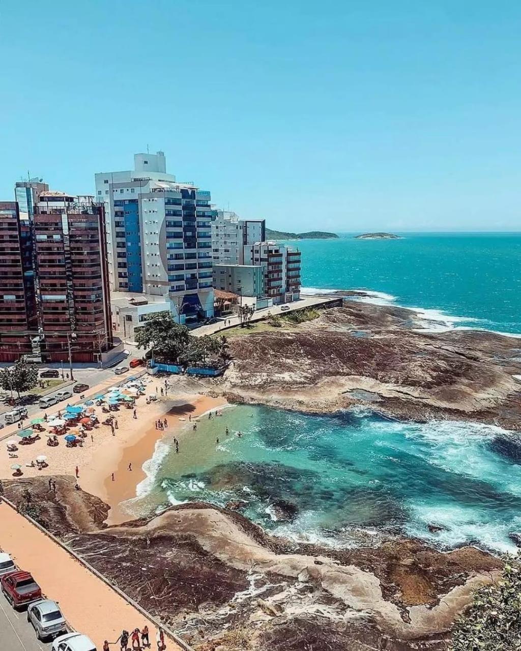 Ivana Imoveis - Vários Aptos de Temporada mesmo Prédio na Praia do Morro